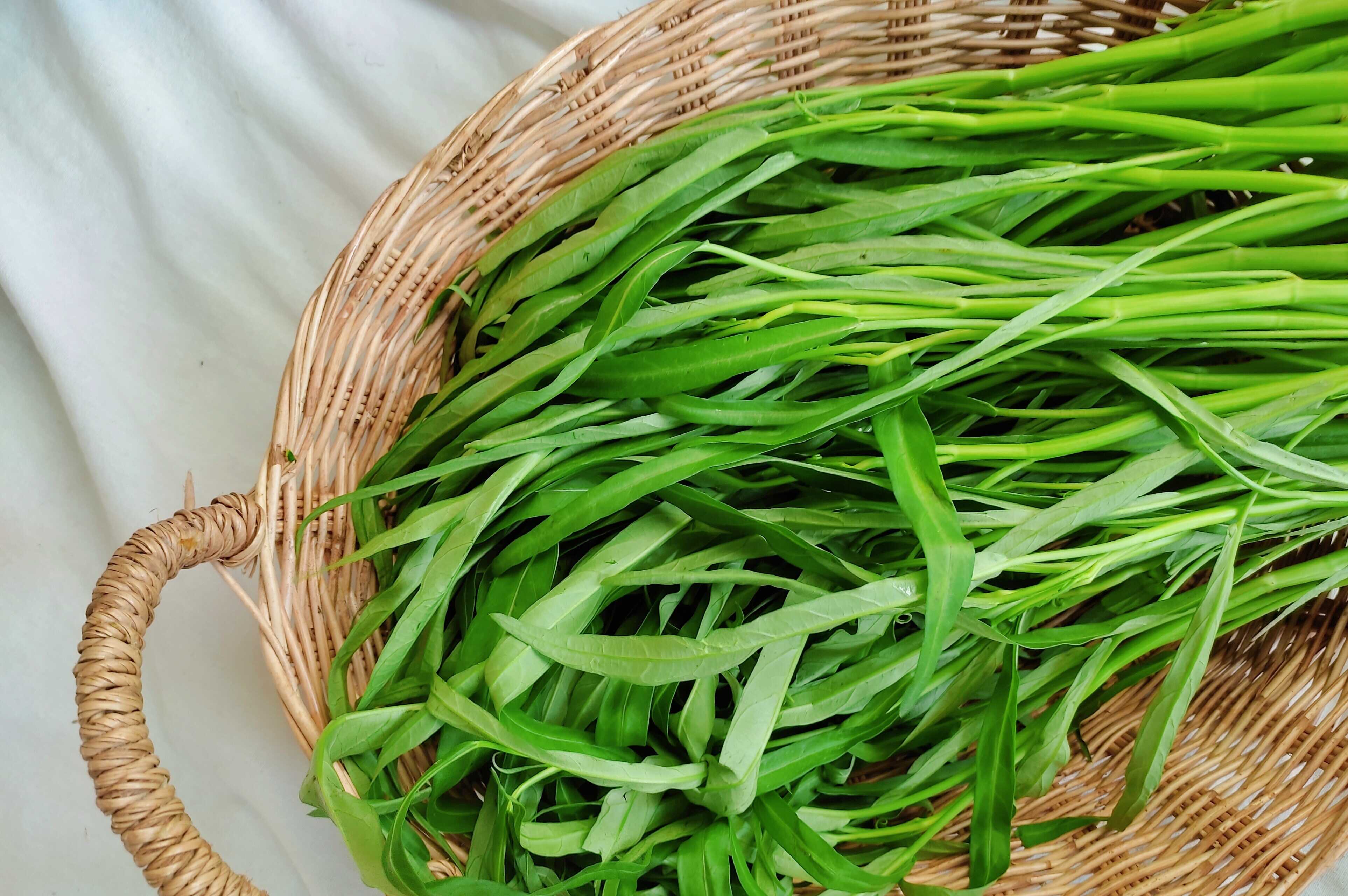 ผักบุ้งจีน Morning glory (1kg)