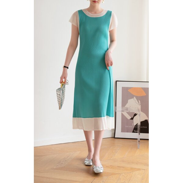 ปรับราคาลง!! 2MUAY รุ่น GJO1321 เดรสพลีทคุณภาพ TWO TONE SHORT SLEEVE PLEATED DRESS 6 สี FREE SIZE