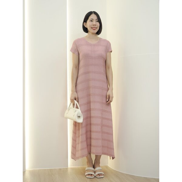 2MUAY รุ่น GA92113 ผ้า Matte เดรสอัดพลีท CLASSIC CAP SLEEVE PLEATED DRESS 5 สี FREE SIZE