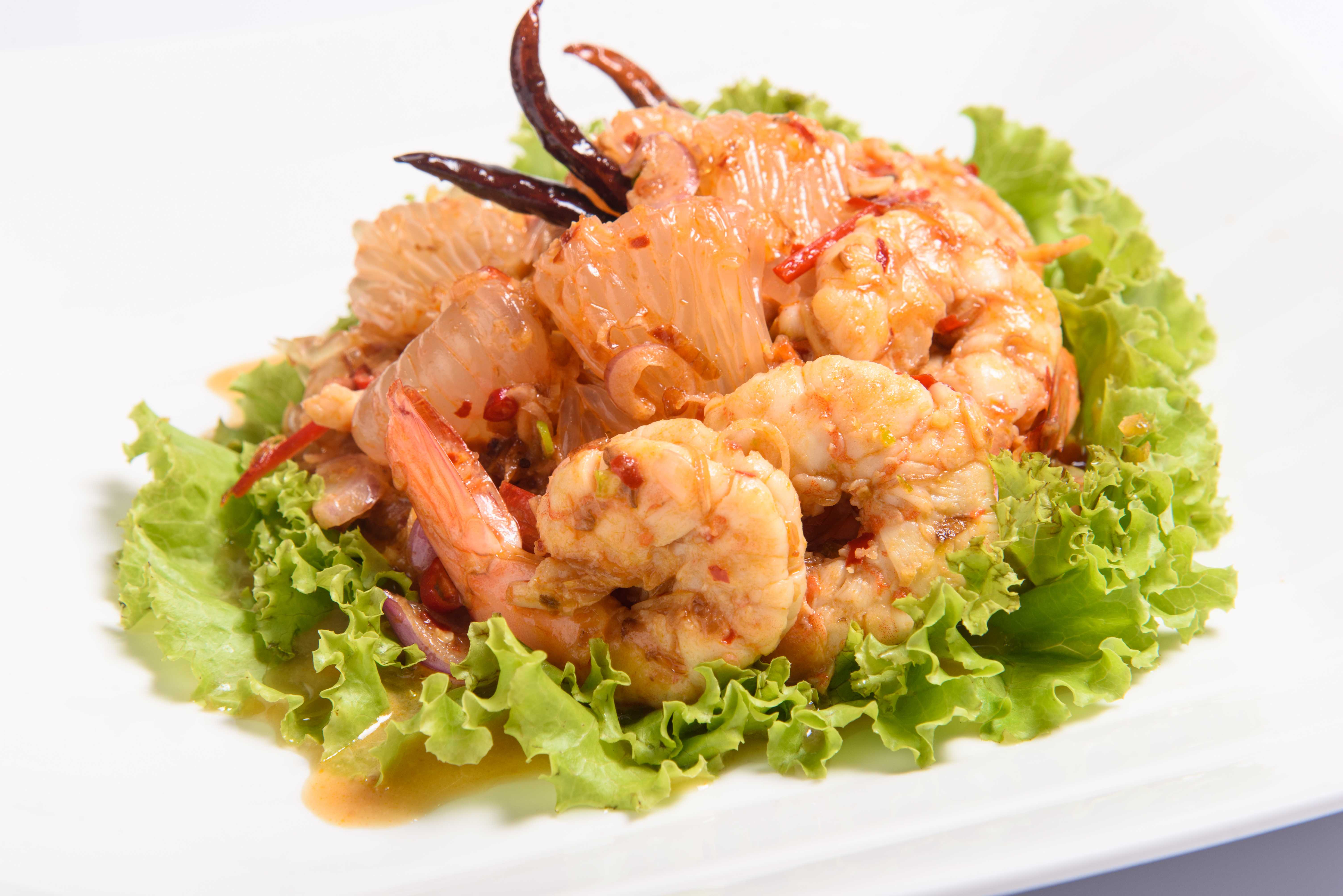 ยำส้มโอเสวย กุ้งสด  Pomelo Salad with Shrimps