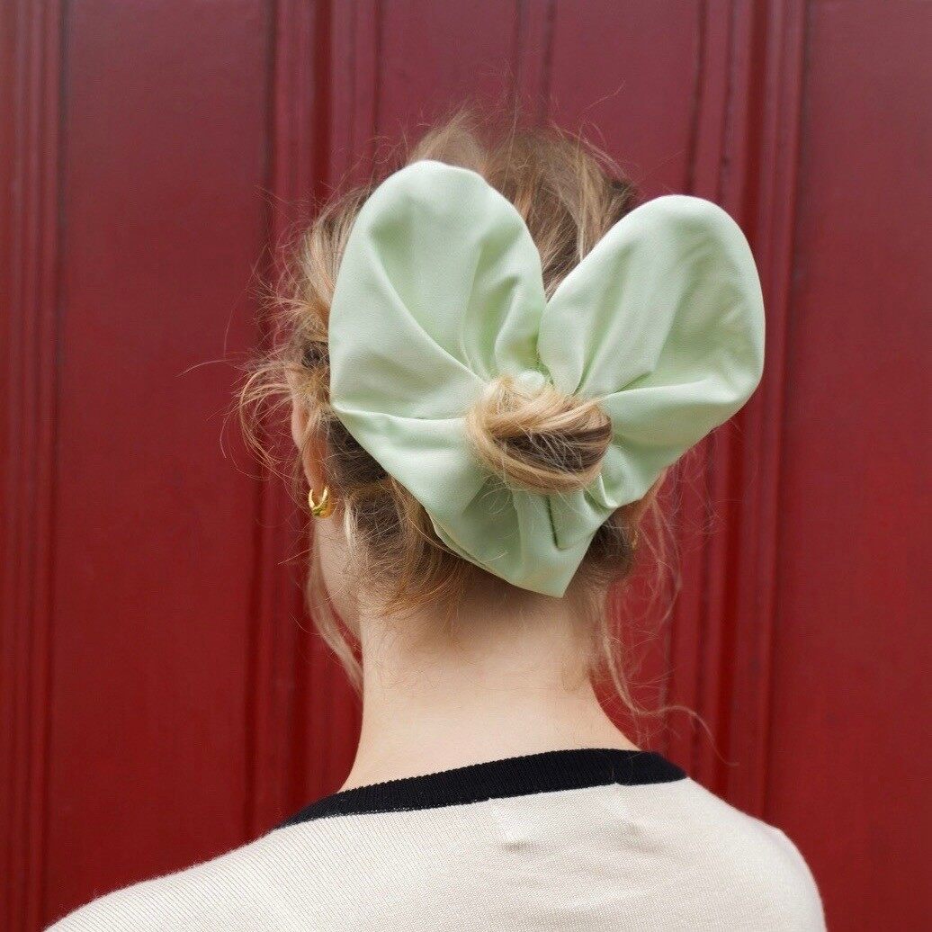 Mitr Heartfelt Scrunchy