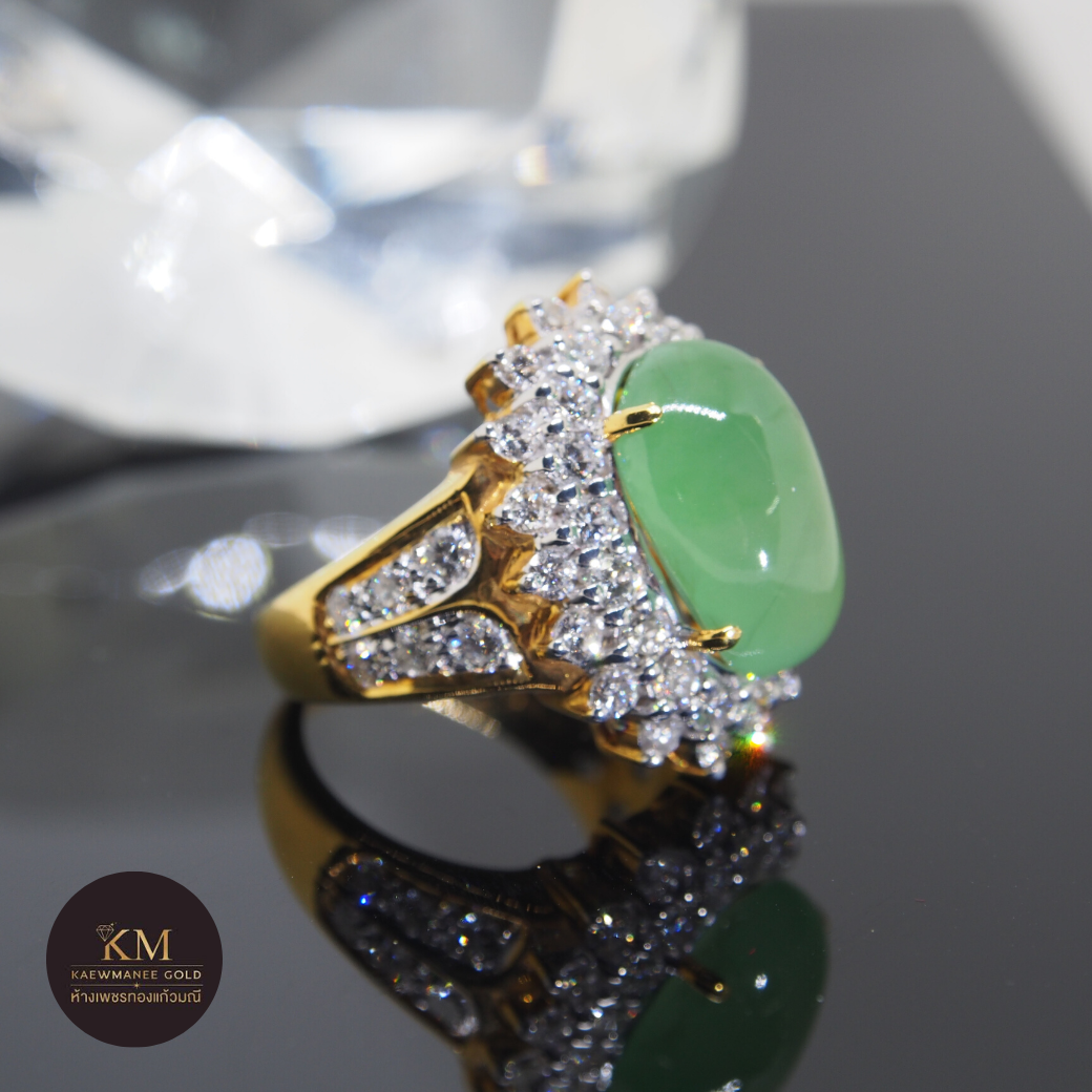 แหวนเพชร Diamond Round Burma Crystal Jade Pave Ring (90% Gold)