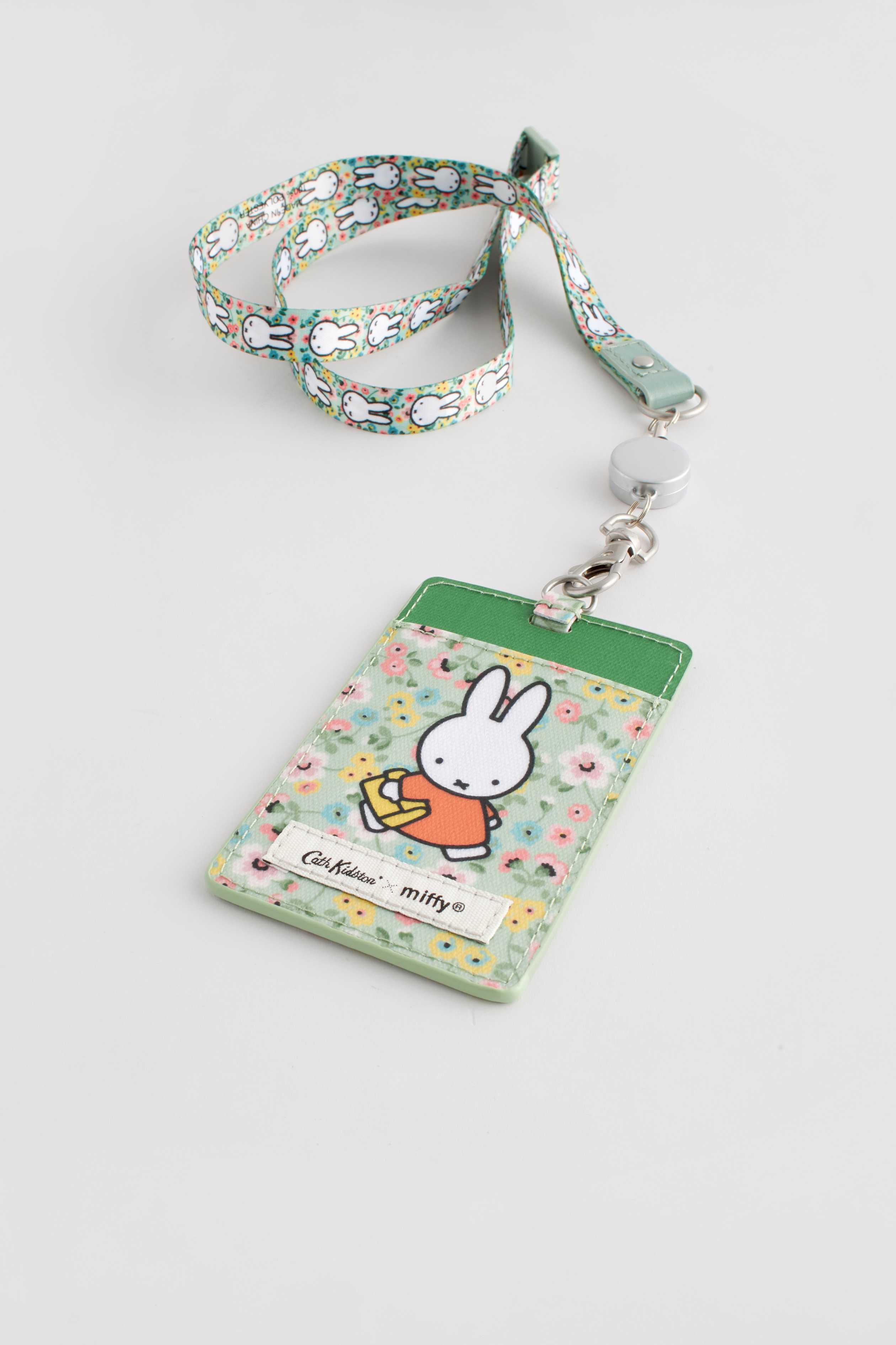 Lanyard Miffy Placement
