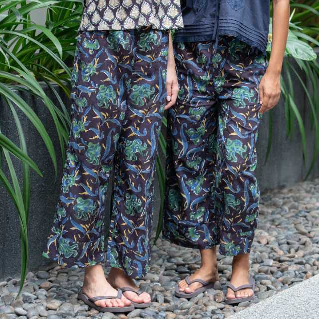 Nixo Trousers (Black, Size ML)