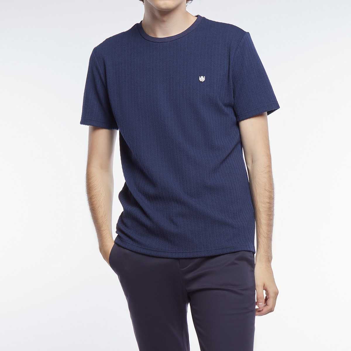 เสื้อทีเชิ้ตทอลายเฮอร์ริงโบน | Herringbone Jaquard Tee Shirt | 03450