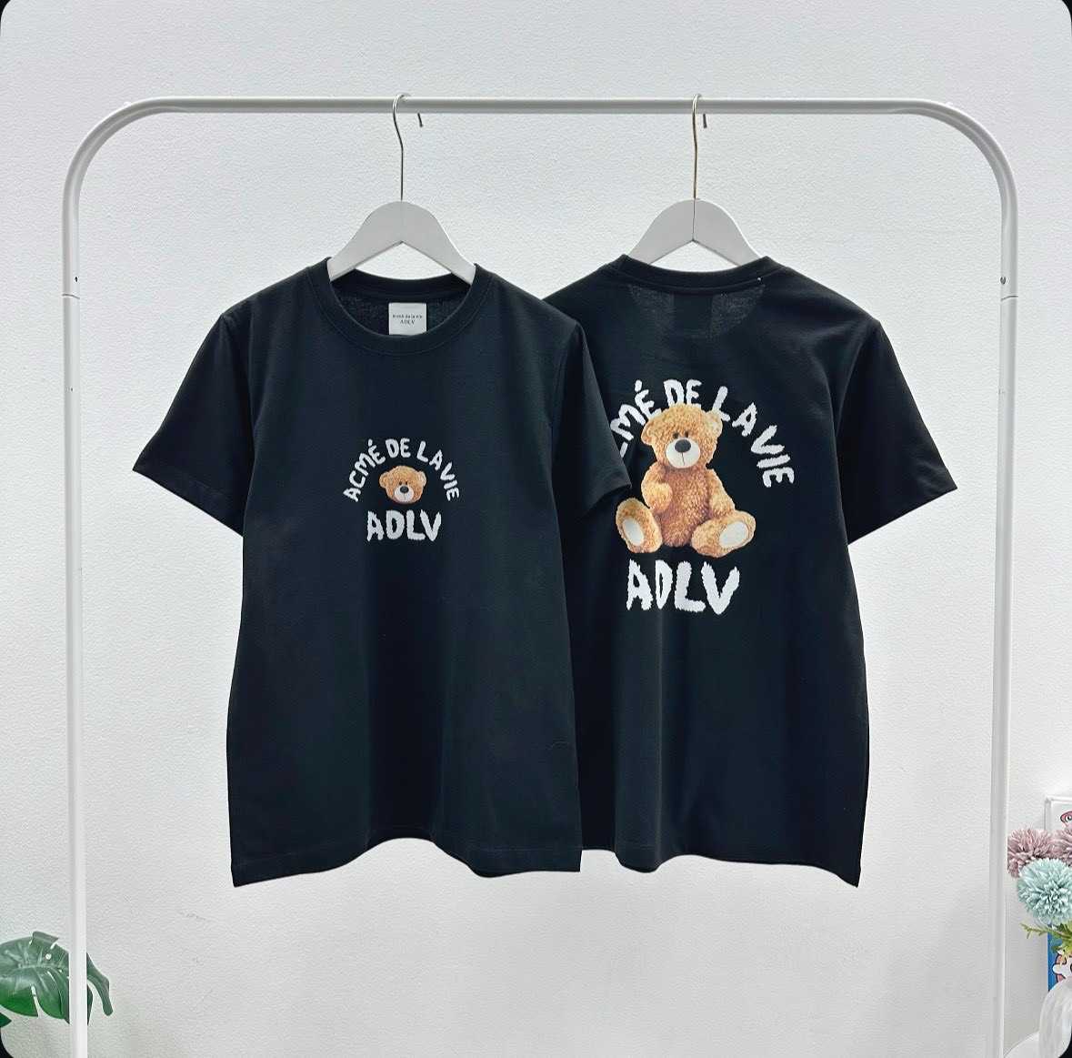 พร้อมส่ง  ADLV Women' Doodle Bear Logo T-Shirt ( Black )