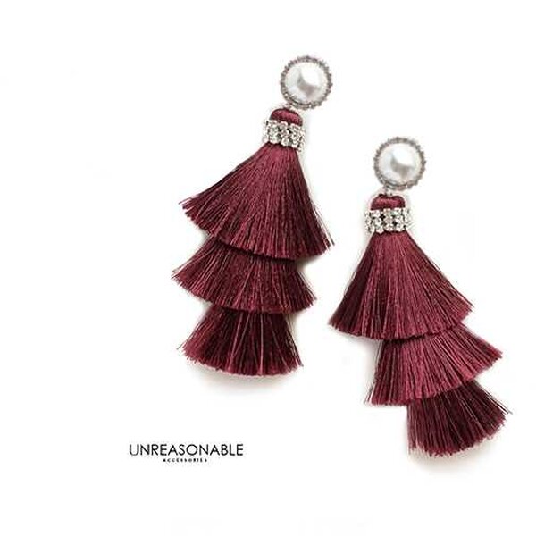 ต่างหูพู่ สีแดงเข้ม ต่างหูคลิป ต่างหูก้านเงินแท้ น้ำหนักเบา สวยใส่สบาย UA0462-05 Unreasonable Acc...