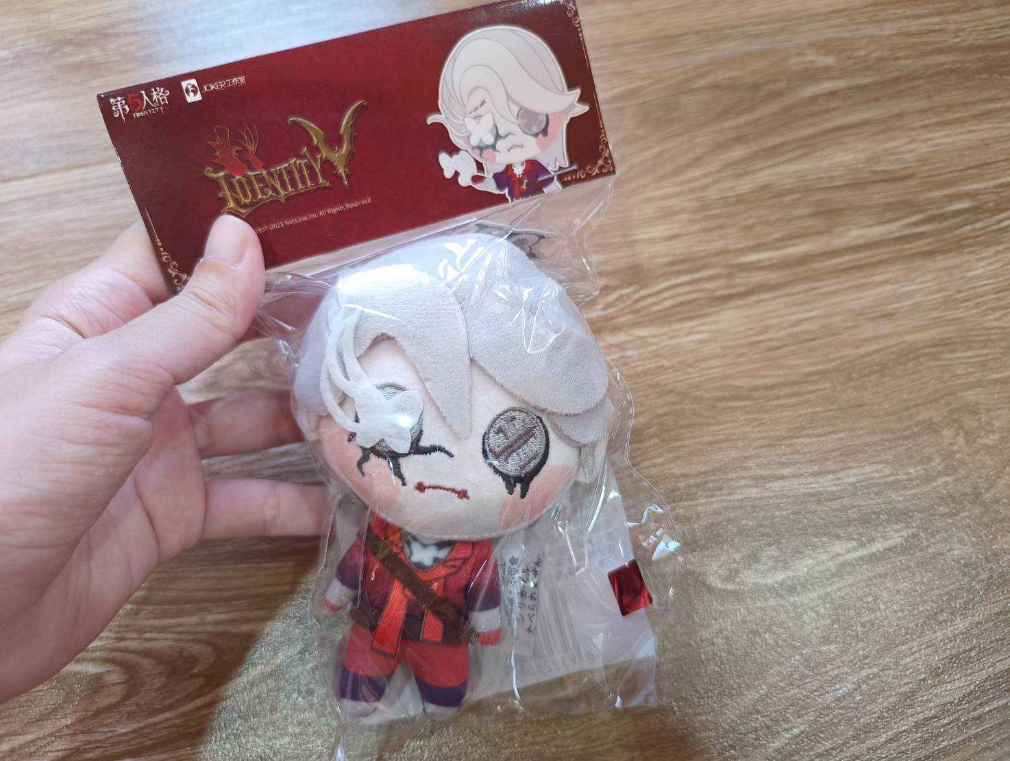 ตุ๊กตา IDV แบบเจออะไรก็ถ่าย