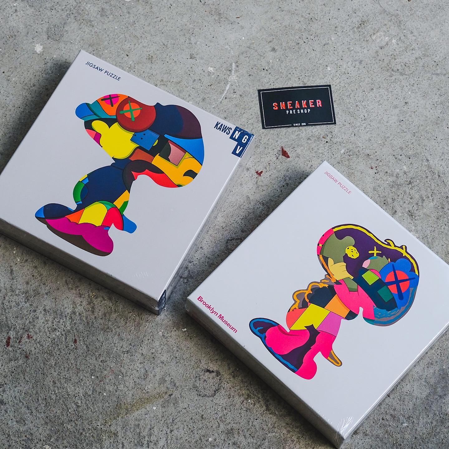 KAWS JIGSAW PUZZLE ( มี 2 แบบ )