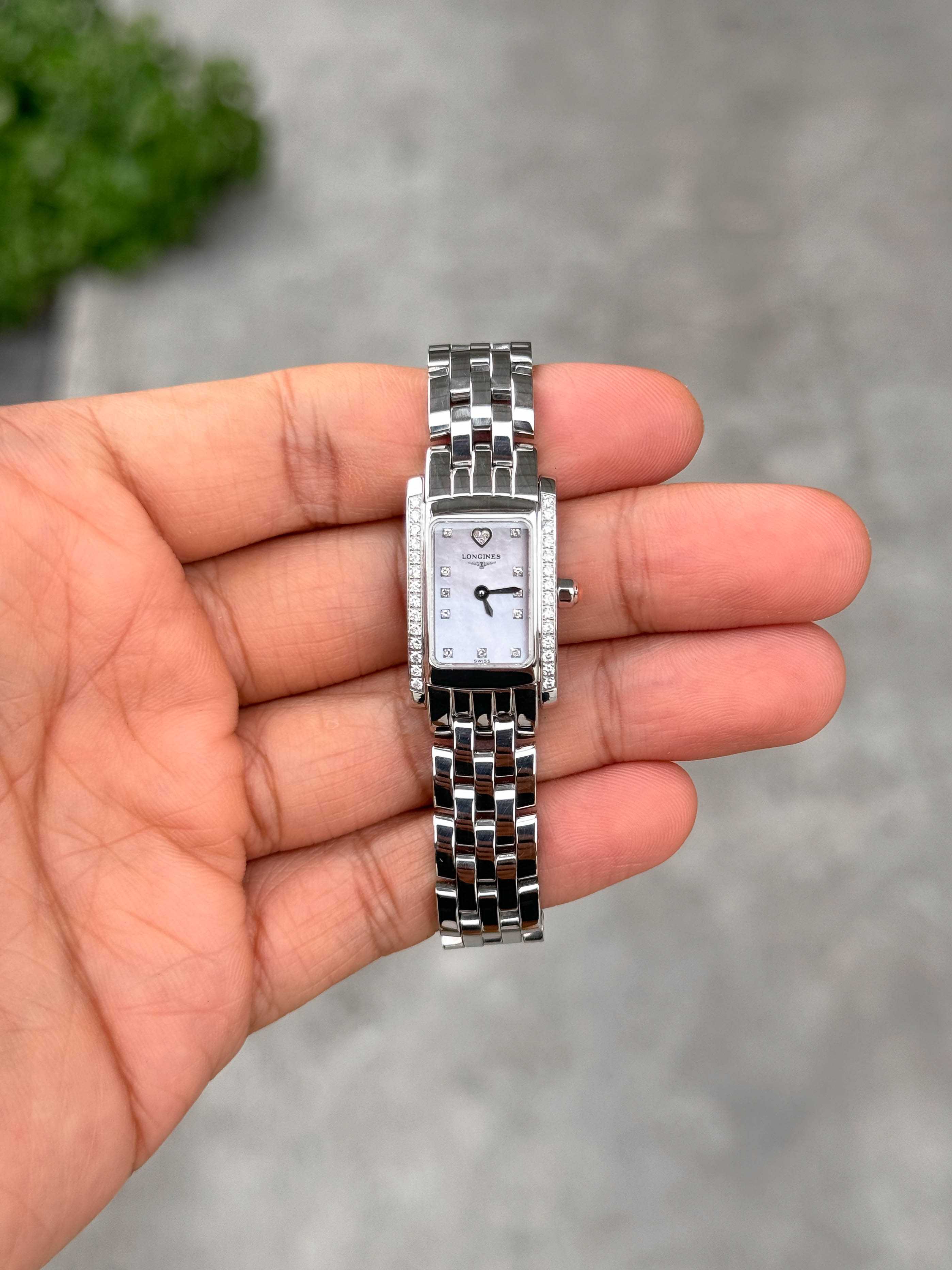 Longines DolceVita Diamond Lady Size Quartz หน้ามุกชมพู หลักเพชร ขอบเพชร