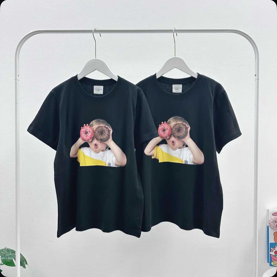 พร้อมส่ง  ADLV Women' Baby Face Donut T-Shirt ( Black )