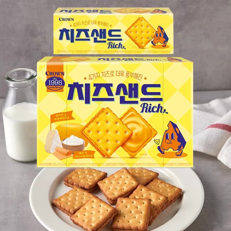 Crown Cheese Sand Rich แครกเกอร์สอดไส้ครีมรสชีส