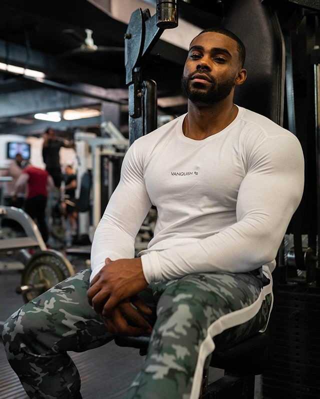 เสื้อแขนยาว VANQUISH #3 ผ้าคอตตอน ใส่ออกกำลังกาย ไม่อมเหงื่อ ผ้านิ่มใส่สบาย ระบายอากาศได้ดี