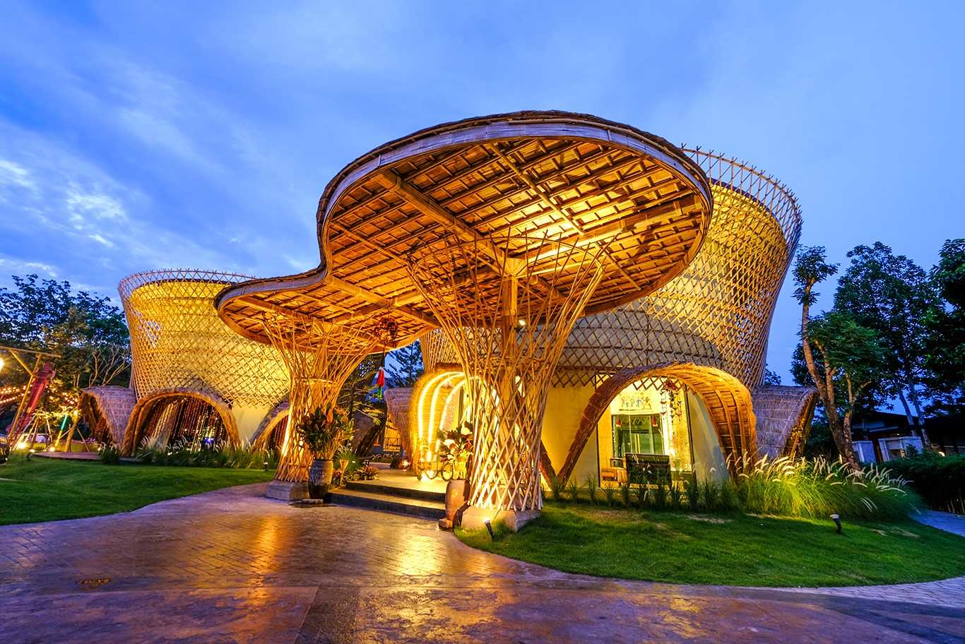 Recall Isaan Isan Khaoyai เขาใหญ่ พร้อมอาหารเช้า 2 ท่าน