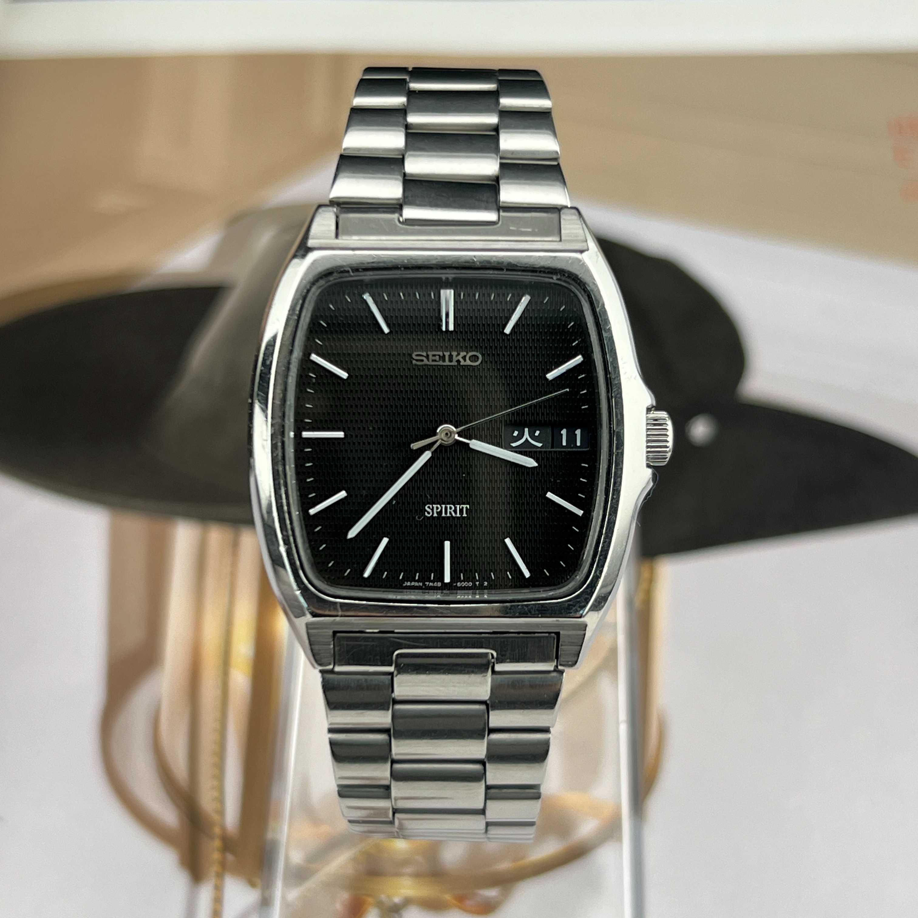 Vintage Seiko Spirit Quartz Black Dial Ref.7N48-5000 Days/Date Kanji JDM Japan 1993