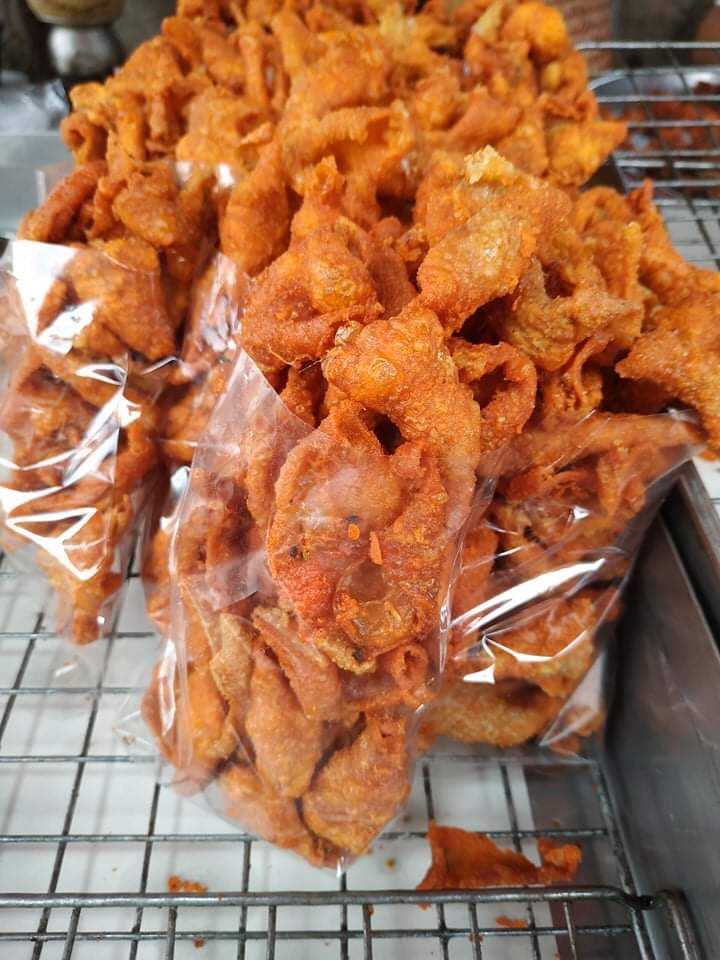 หนังไก่ทอด  (ร้านเจี๊ยบไก่ทอด)