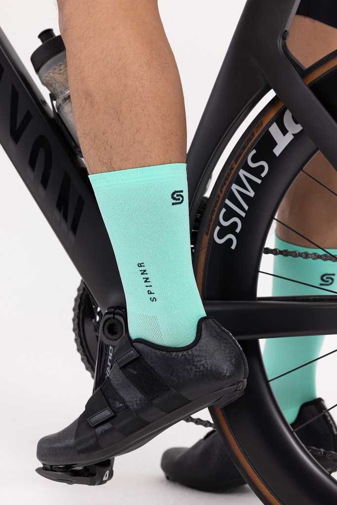 ถุงเท้าปั่นจักรยาน Lightweight Bike Socks