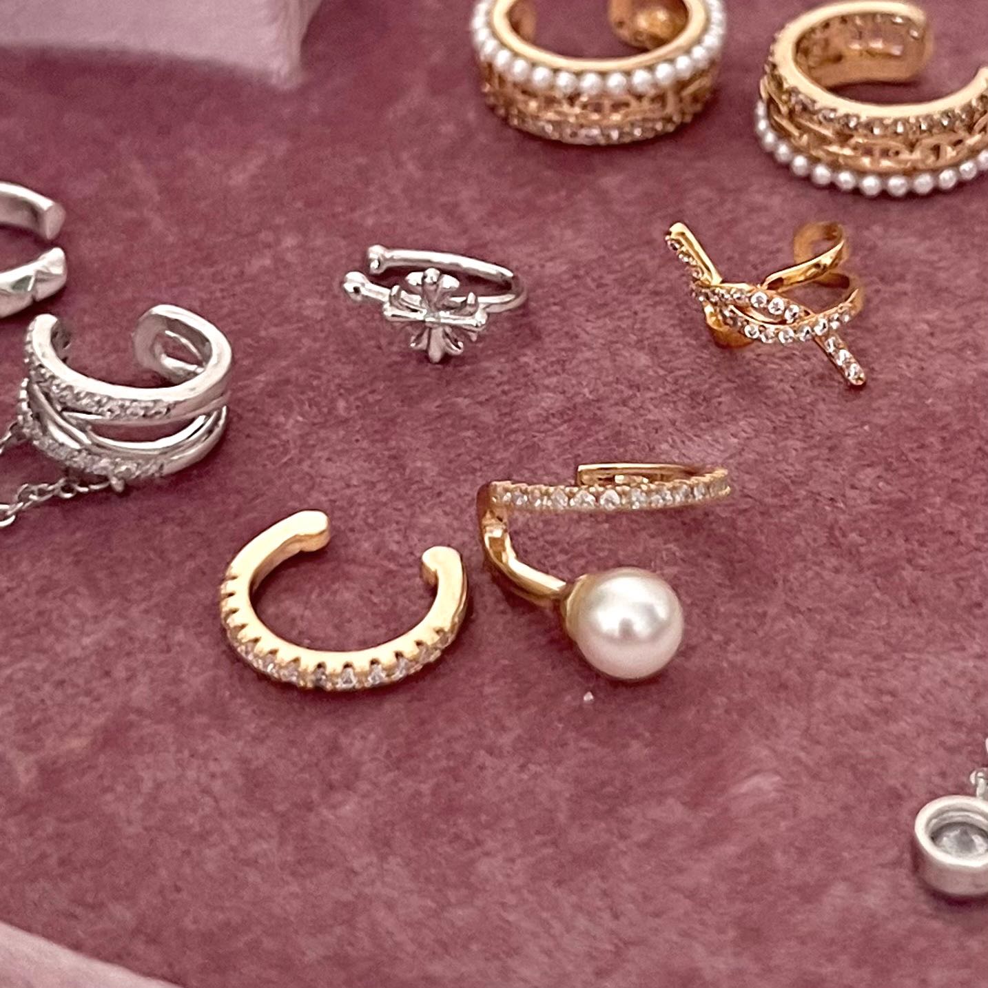 EC Ear Cuff เพชรทองคล้องมุก ( Set  2 ชิ้น )