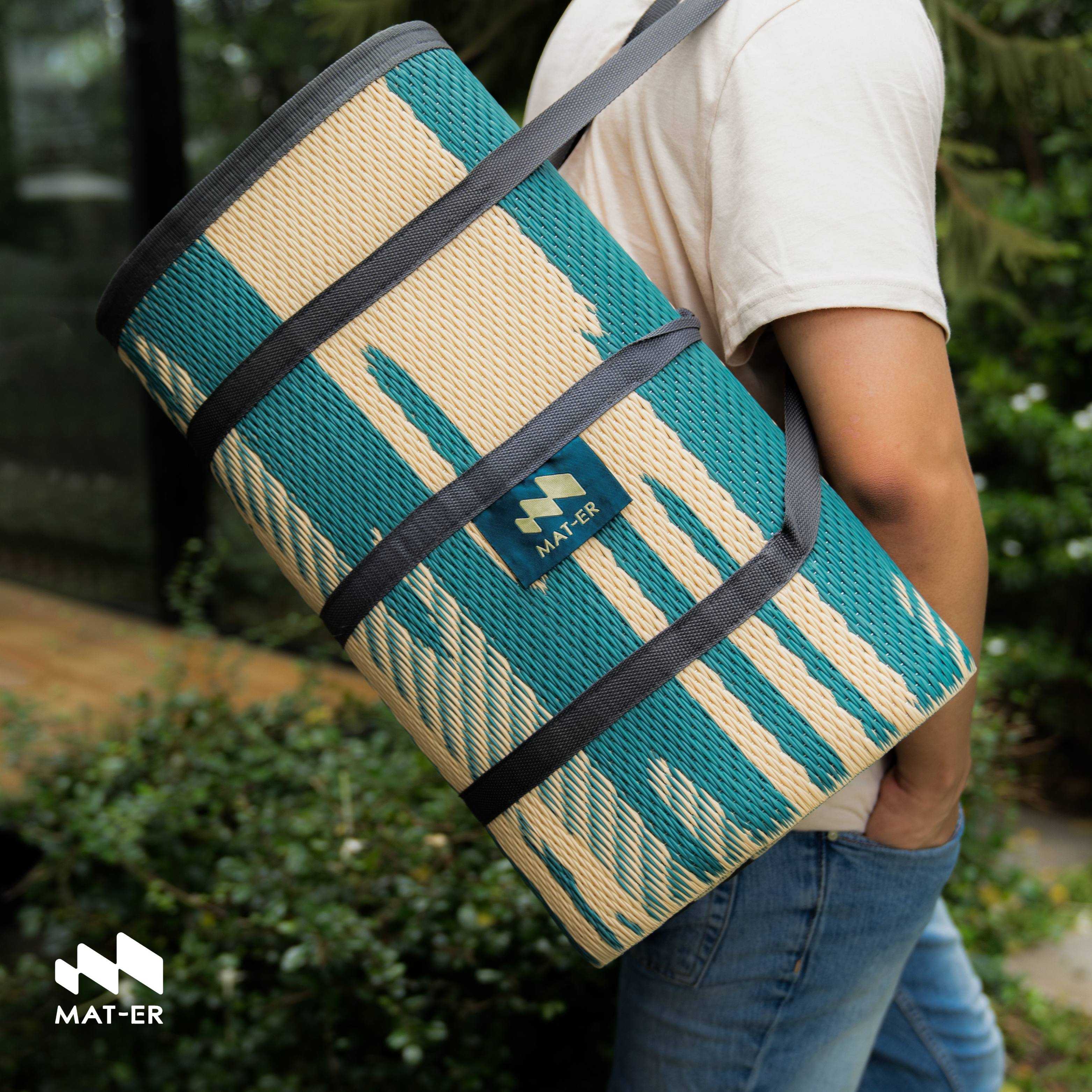 Mat-er เสื่อพับพกพา  Foldable Mat - Tha-ra  สี Colorful : M