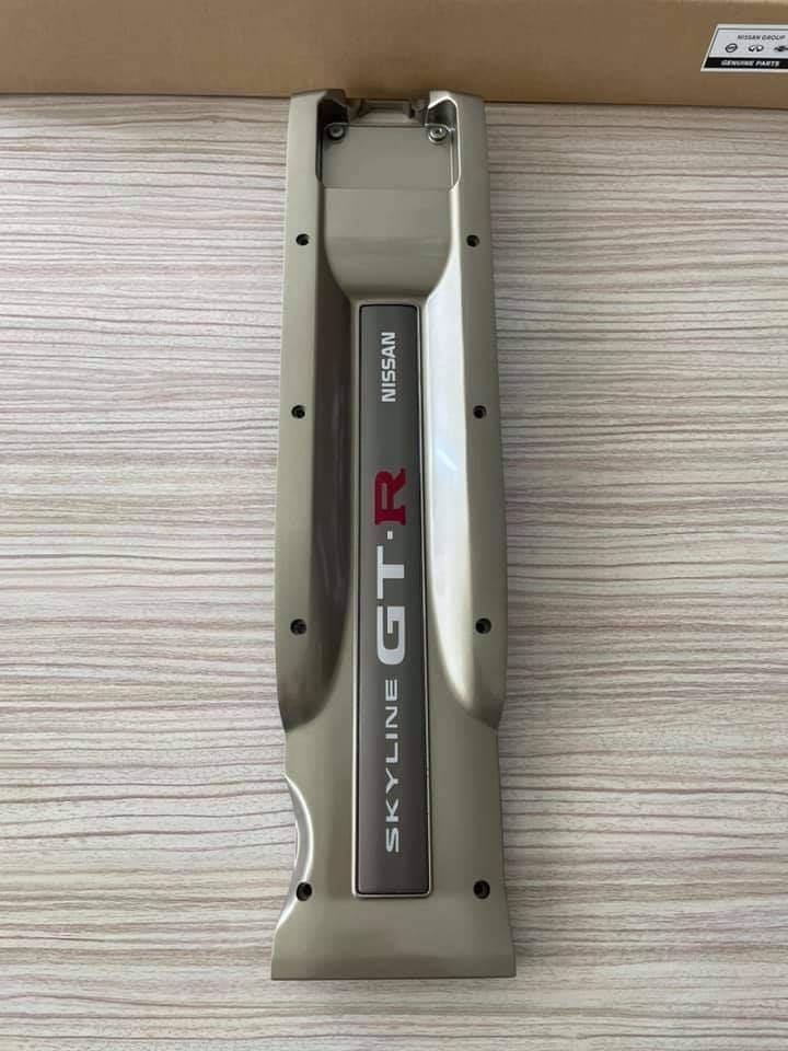 ขายฝากลางครอบเครื่อง RB 26  R34 GTR Vspec II Nur สีทอง ของใหม่ ของแท้ จาก Japan