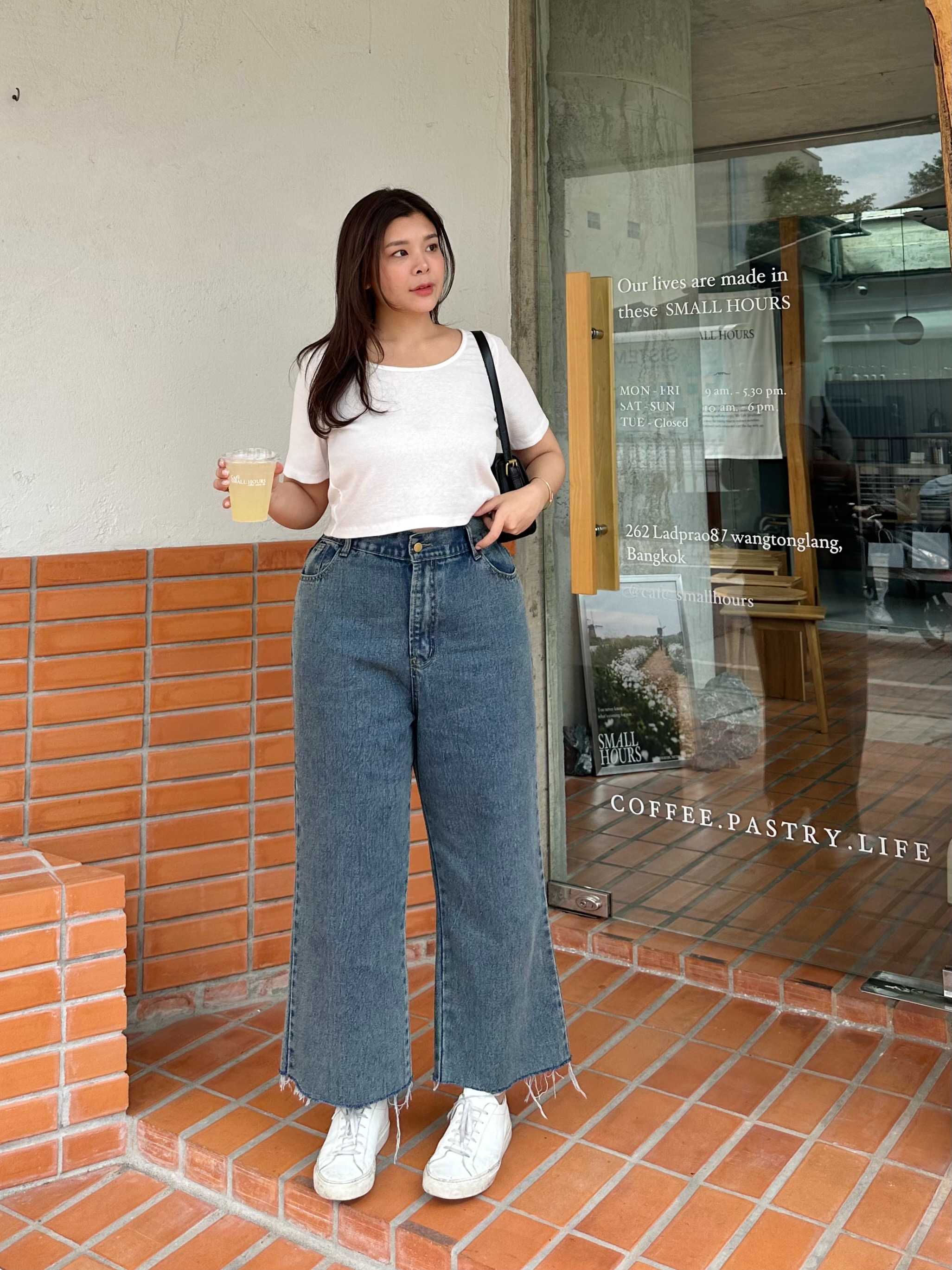 CLASSIC JAYCE JEANS (สีเข้ม)