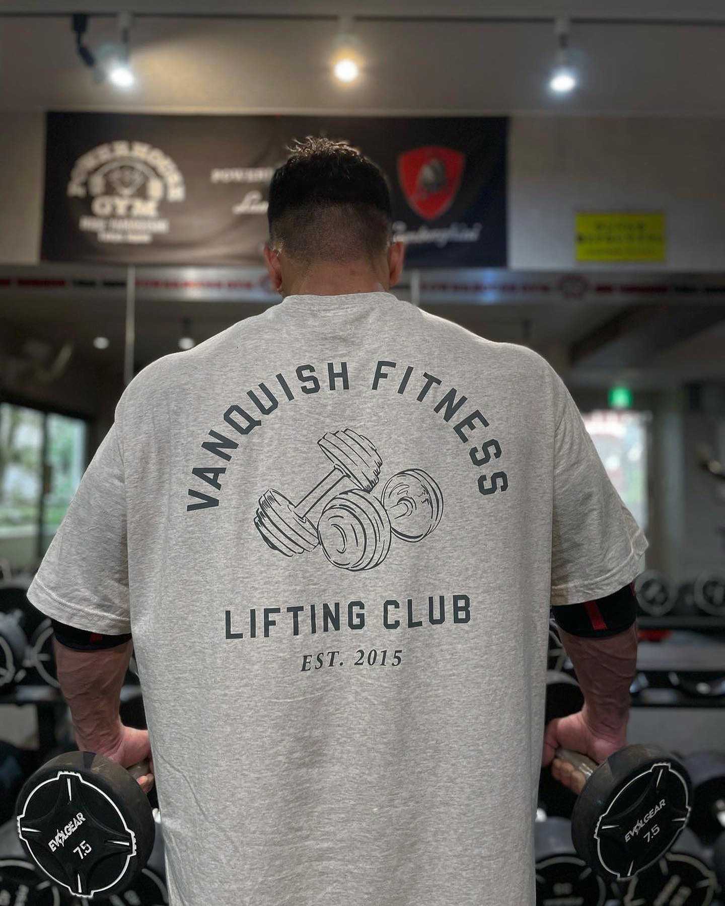 เสื้อแขนสั้น VANQUISH #27 / ผ้าคอตตอน ใส่ออกกำลังกาย ผ้านิ่มใส่สบาย ระบายอากาศได้ดี