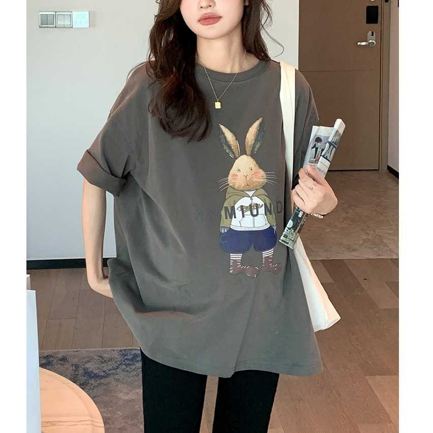 (ไซส์ใหญ่) เสื้อยืดทรง oversize แบบเรียบเก๋ลายเจ้ากระต่ายน่ารักน่าใส่มาก - สีเทาเข้ม