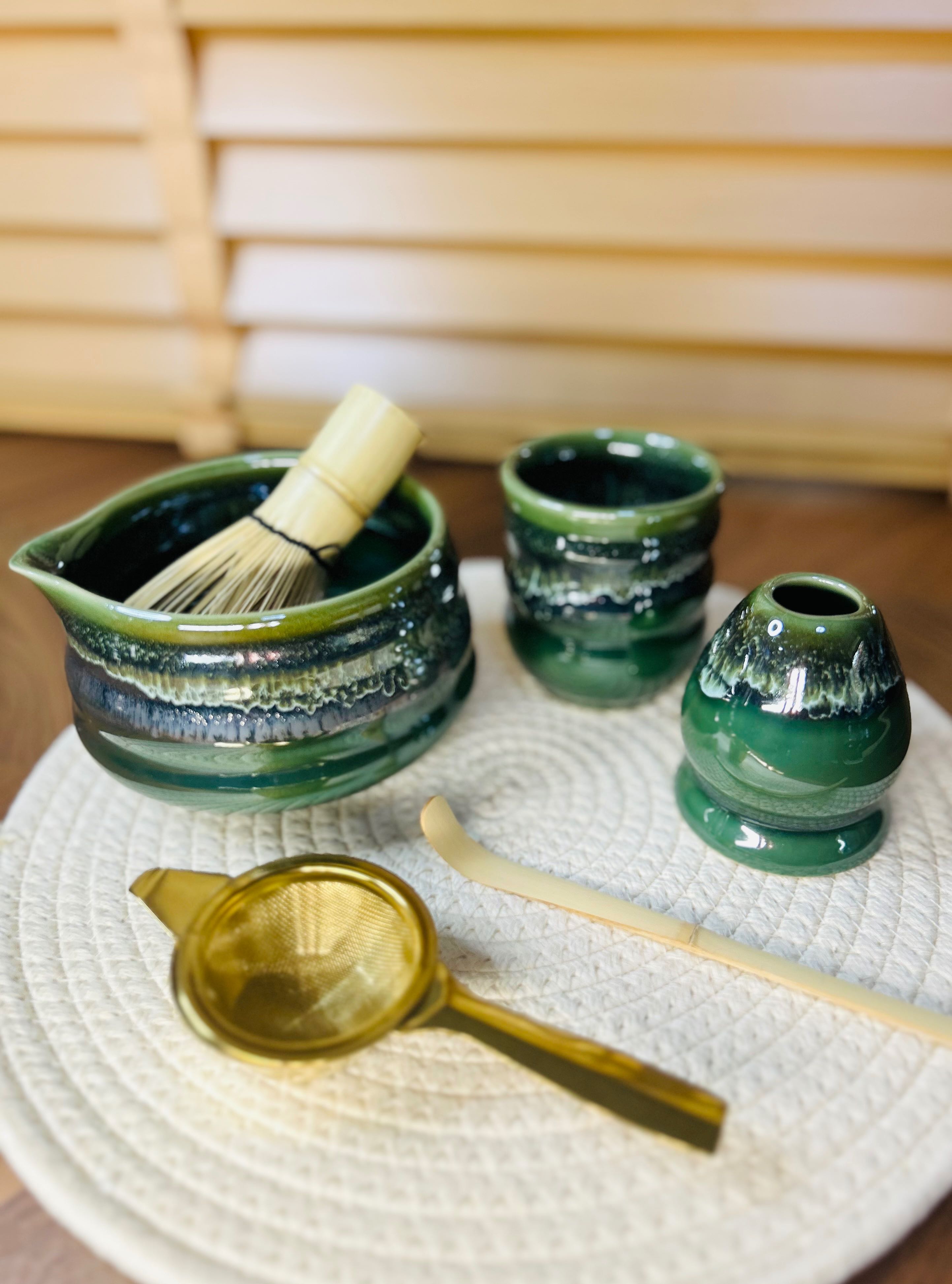 🍵𝑪𝒉𝒂𝒘𝒂𝒏 : Matcha Triple Set 🔘 Dark Green  เซต 3 ชิ้น ชามชงมัทฉะ & แท่นวางแปรง & ถ้วยชา