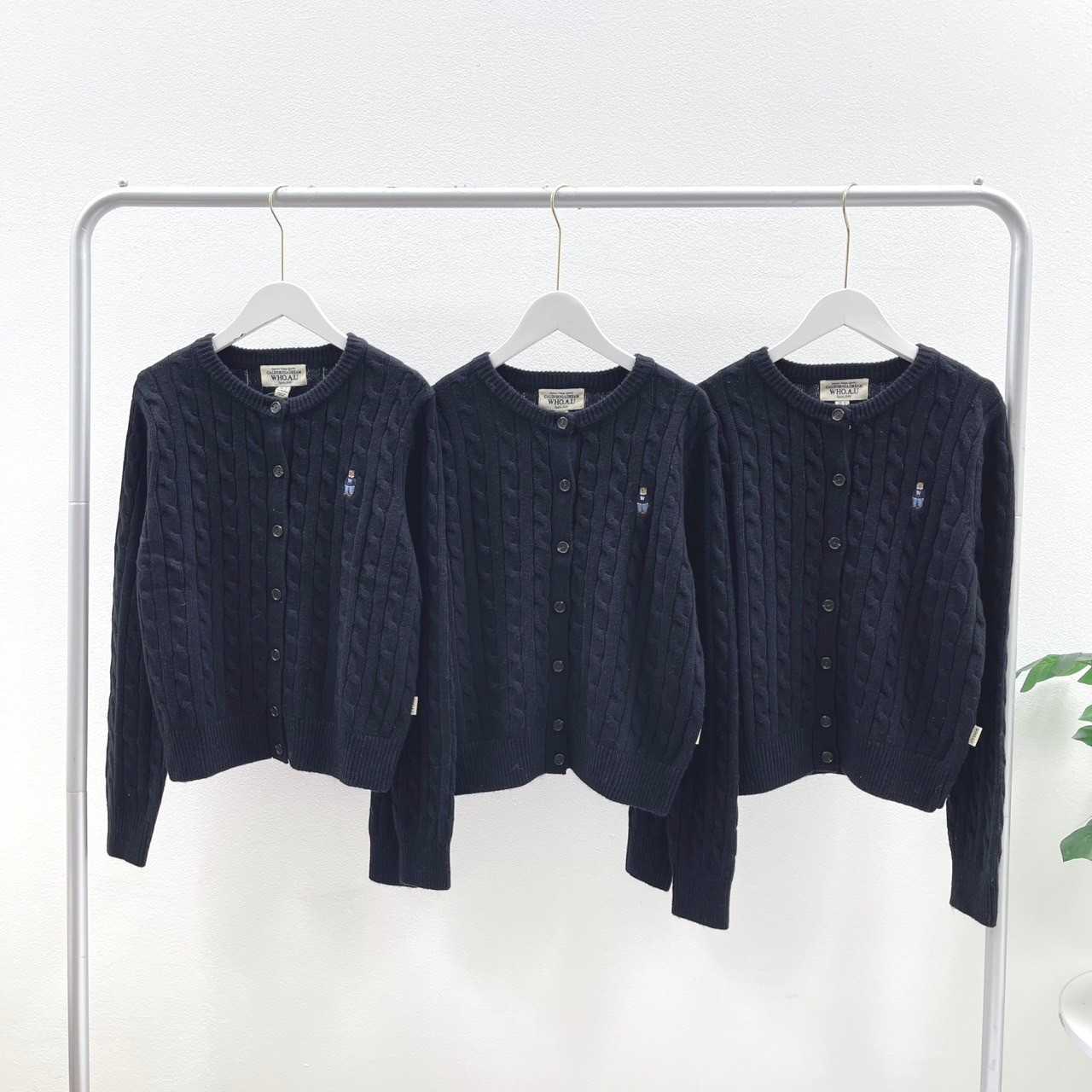 Who.A.U. Steve Cable Cardigan (Navy)