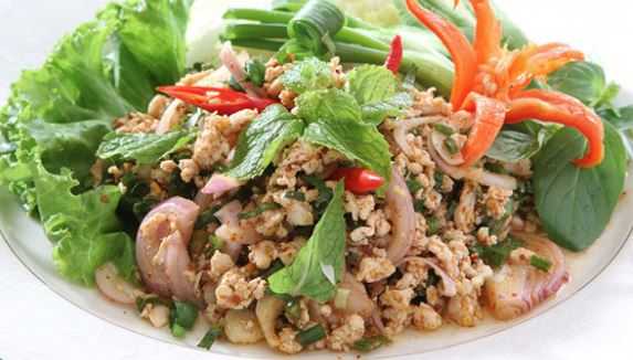 ลาบหมู หรือไก่  North Eastern Salad Lab with Pork or Chicken