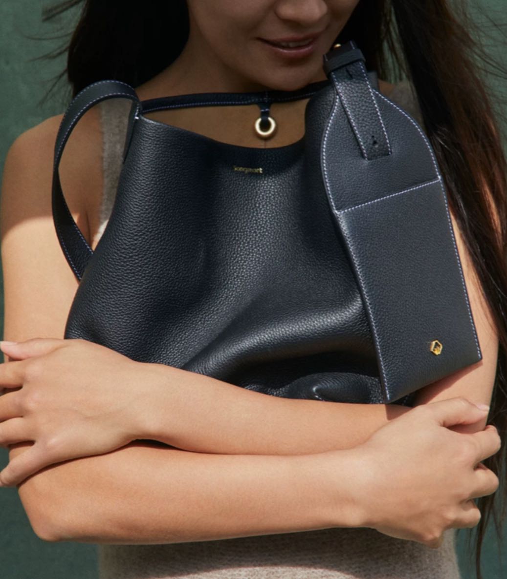 Songmont | Icon Bucket Bag - M (preorder 7-14 days)