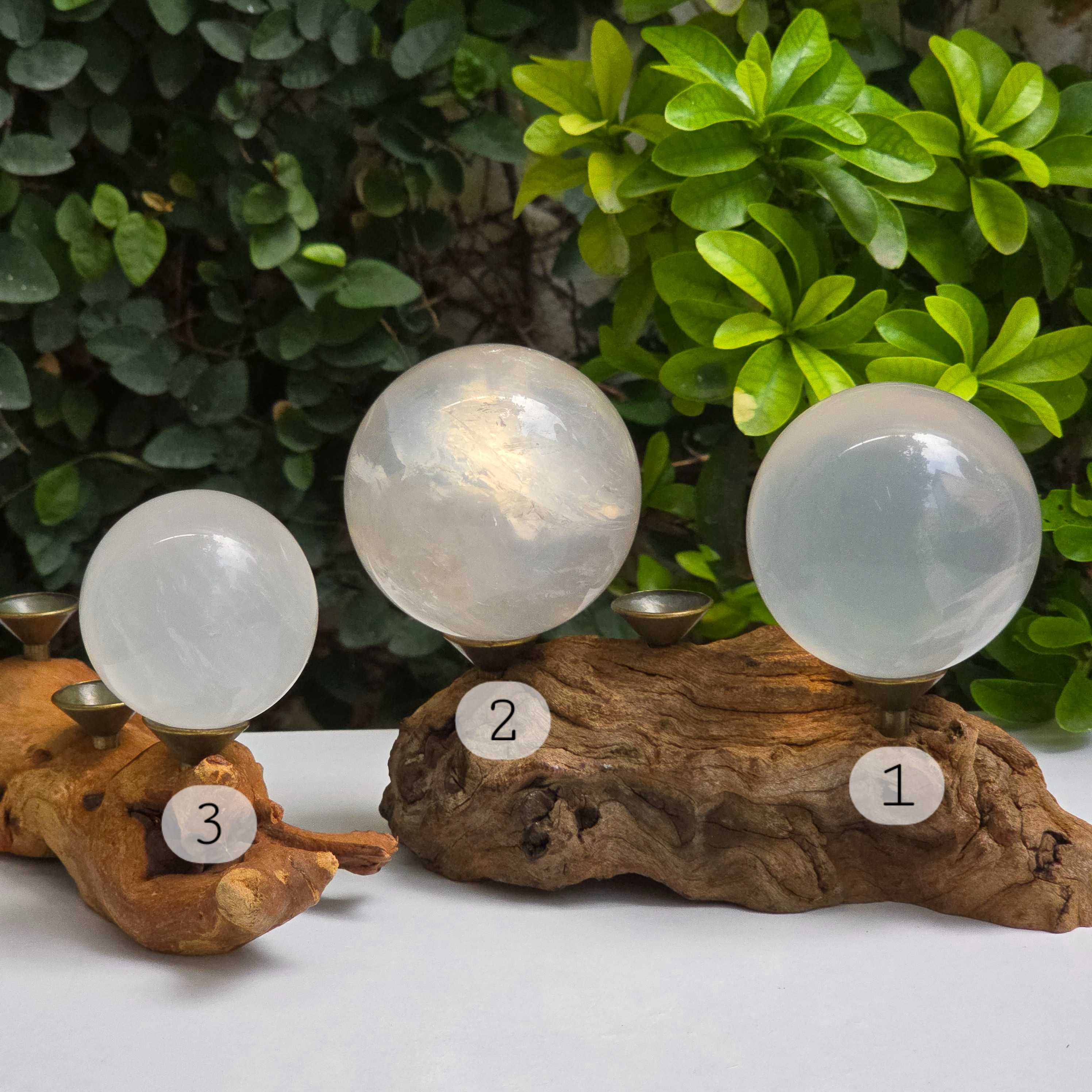 Milky Quartz / Girasol Quartz