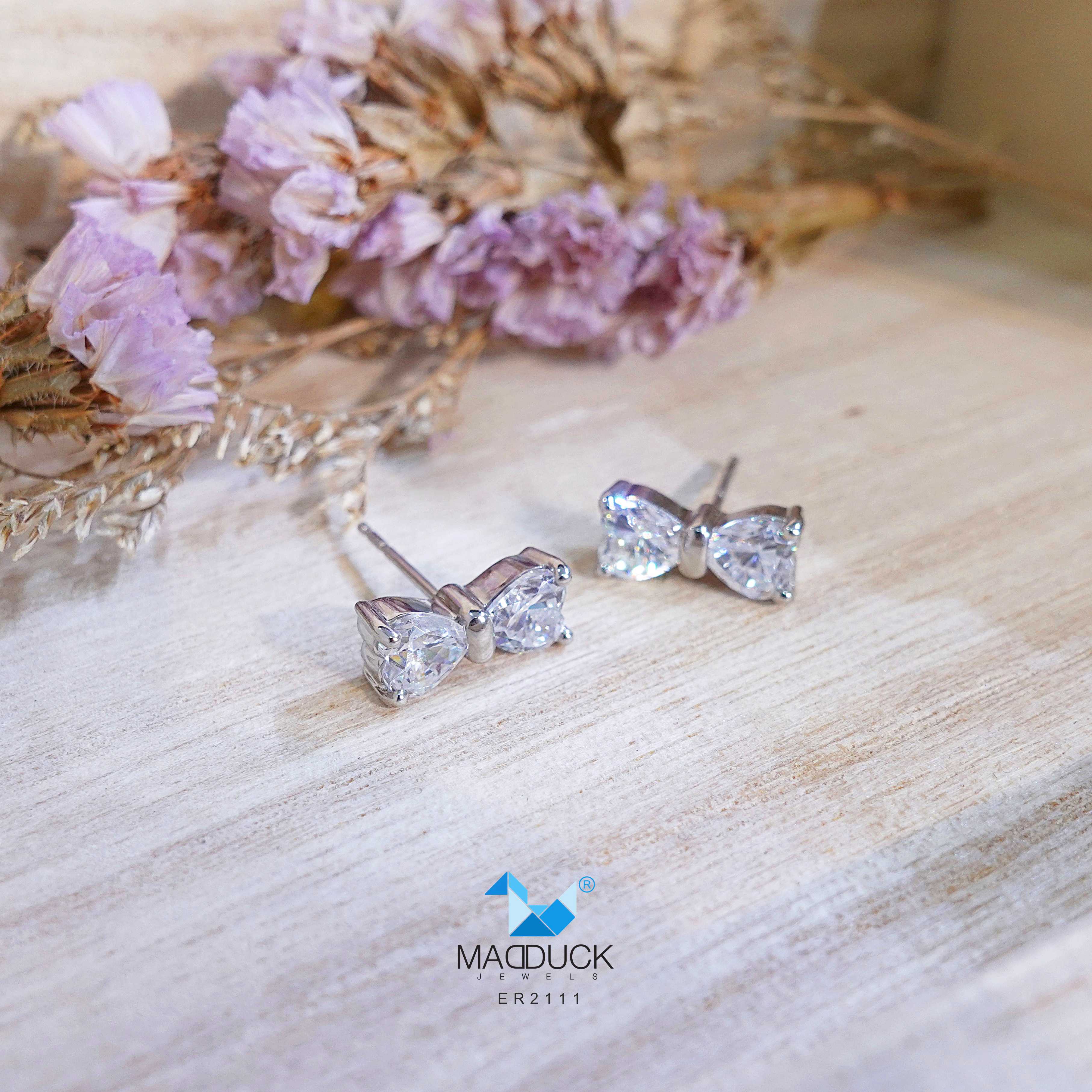 Madduckjewels ต่างหูเงินแท้ เพชร CZ ชุบโรเดียม ER2111