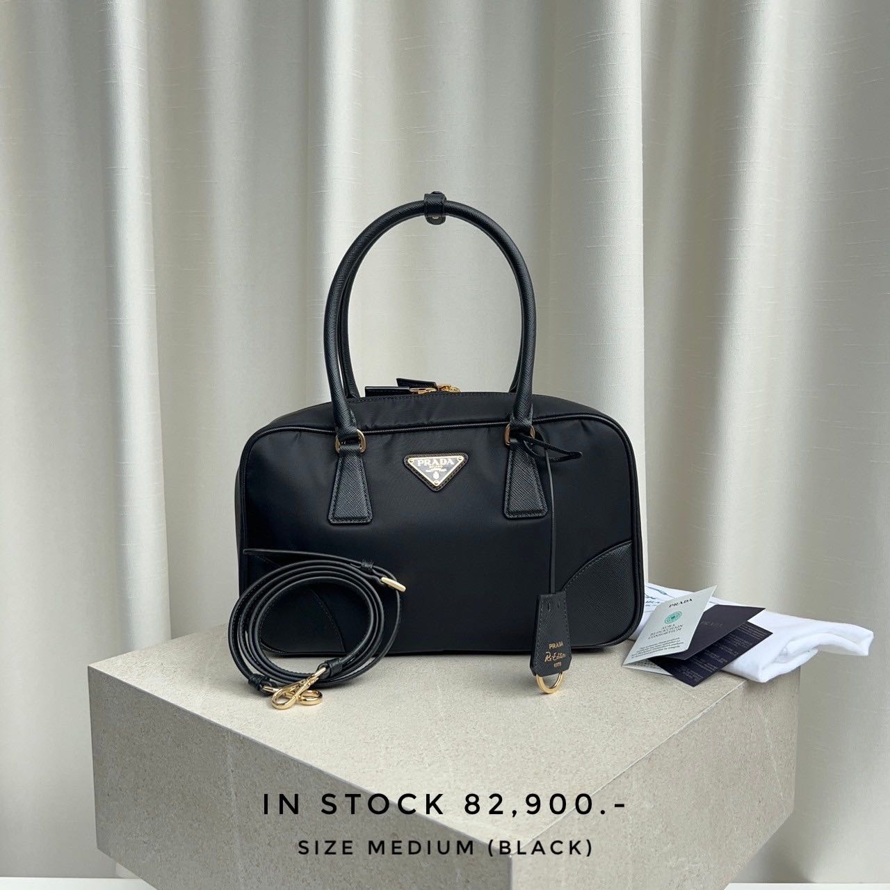 Prada Re-Edition 1978 Size Medium - Black