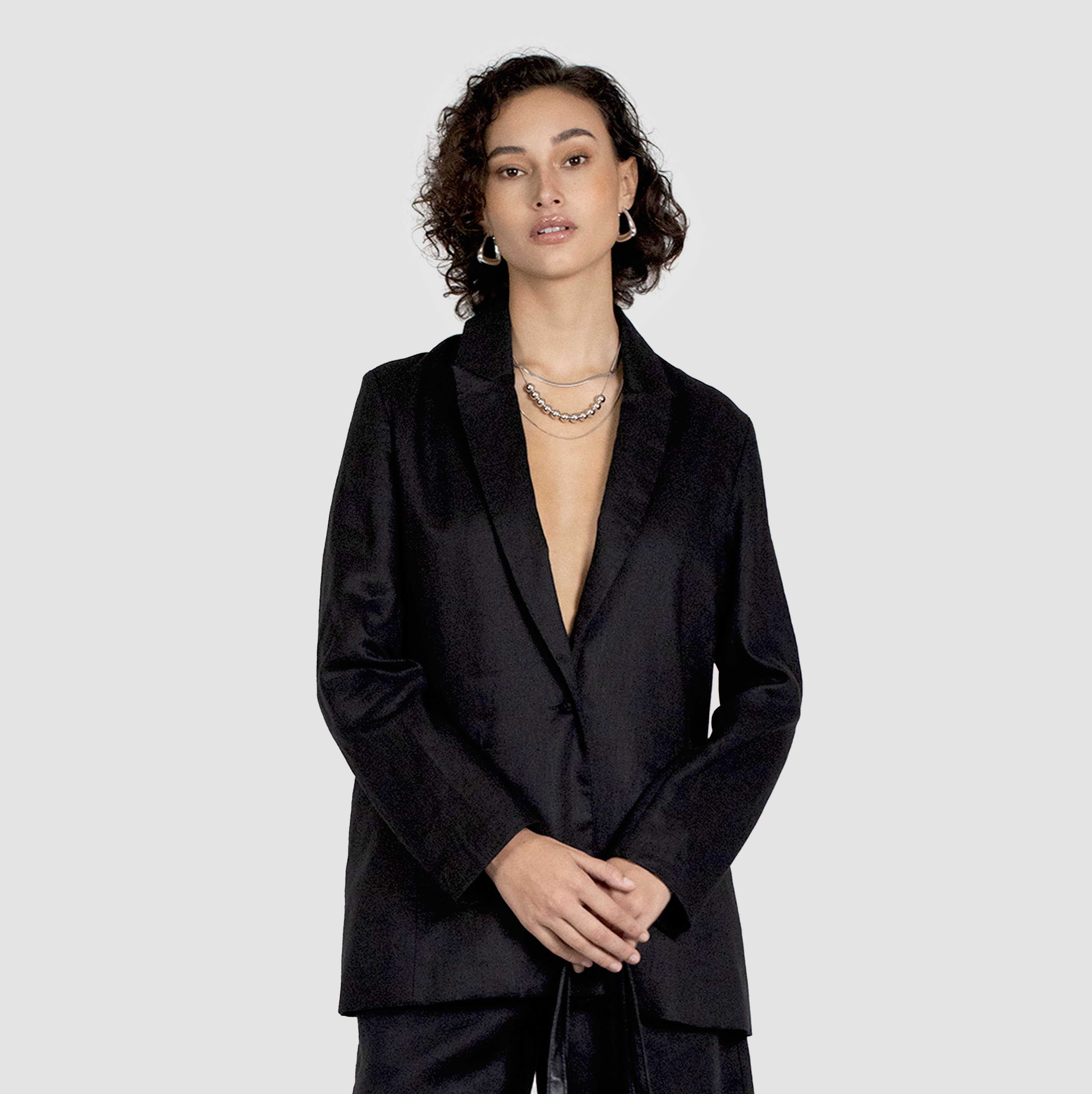 เสื้อสูทยีนส์ สีดำ Luxe Denim Suit Black