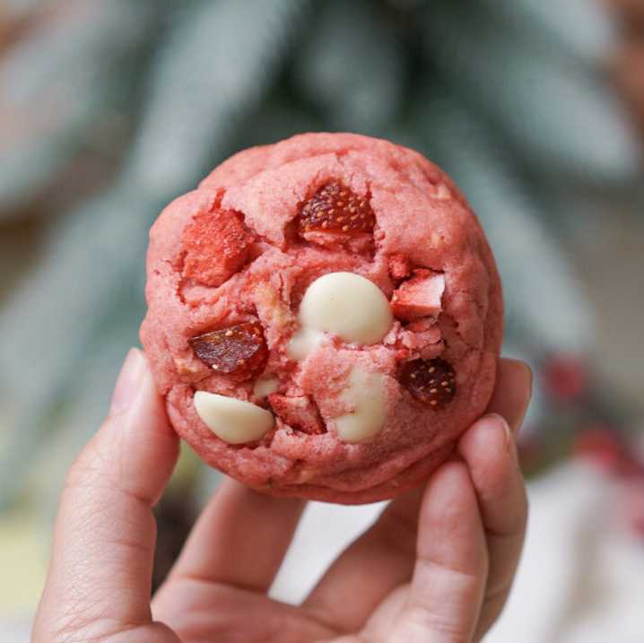 [จัดส่ง 23 Dec 2024] Yellow Mellow's Strawberry Mochi Soft Cookies (1 ชิ้น)