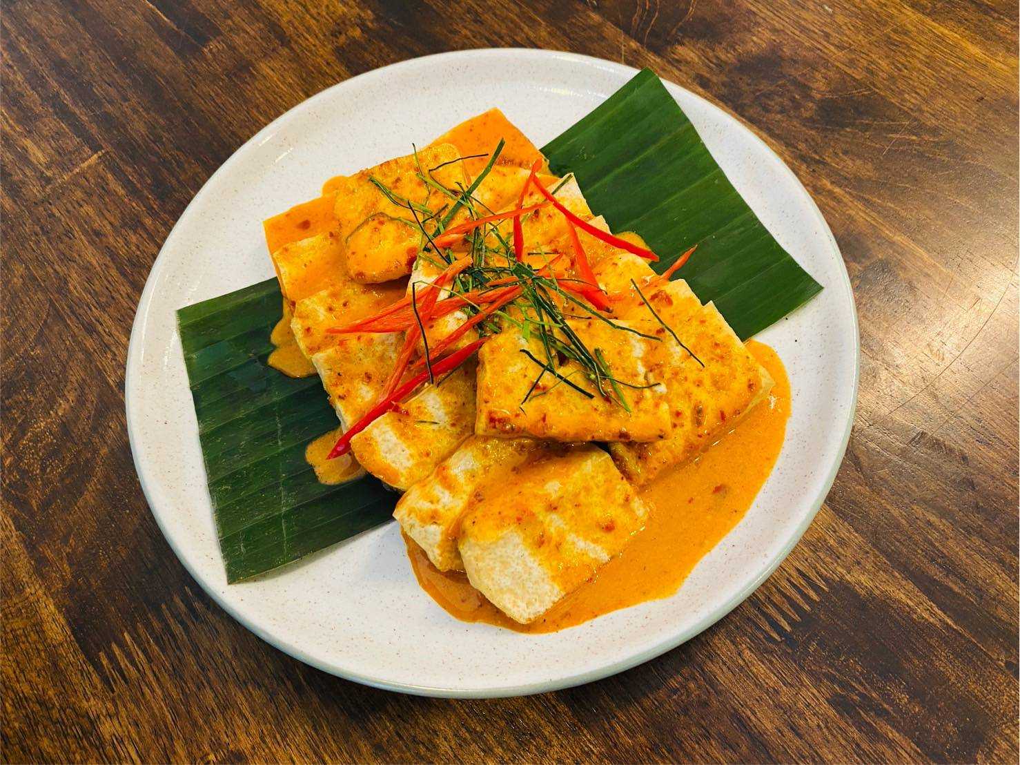 พะแนงเต้าหู้/Panaeng curry with Tofu
