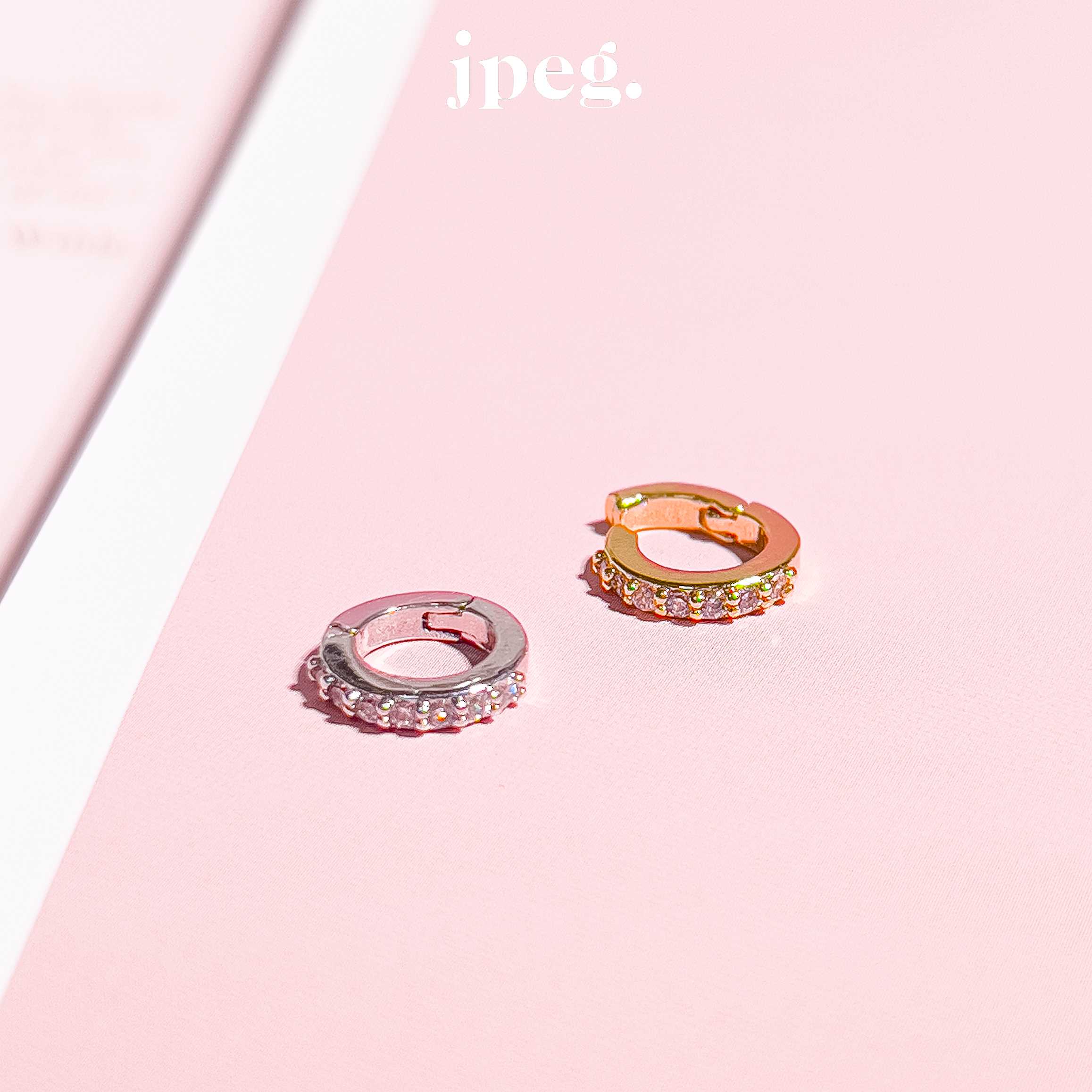 white - diamond clip (brass) คลิปใส่ชาร์ม