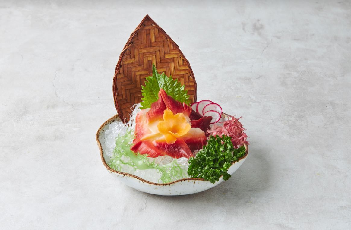 Hokkigai Sashimi