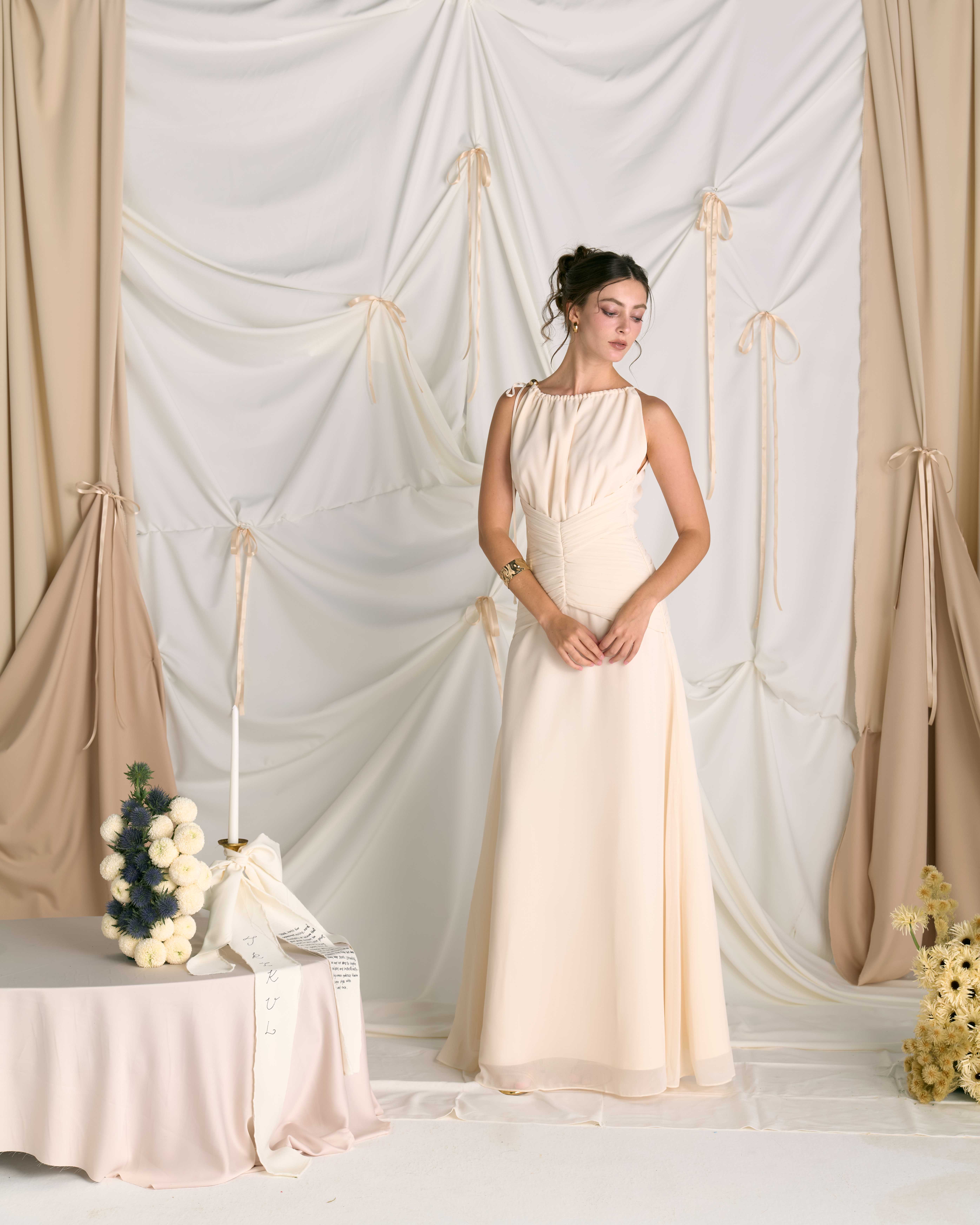 Francesca Dress - เดรสคล้องคอยาวผ้าชีฟอง