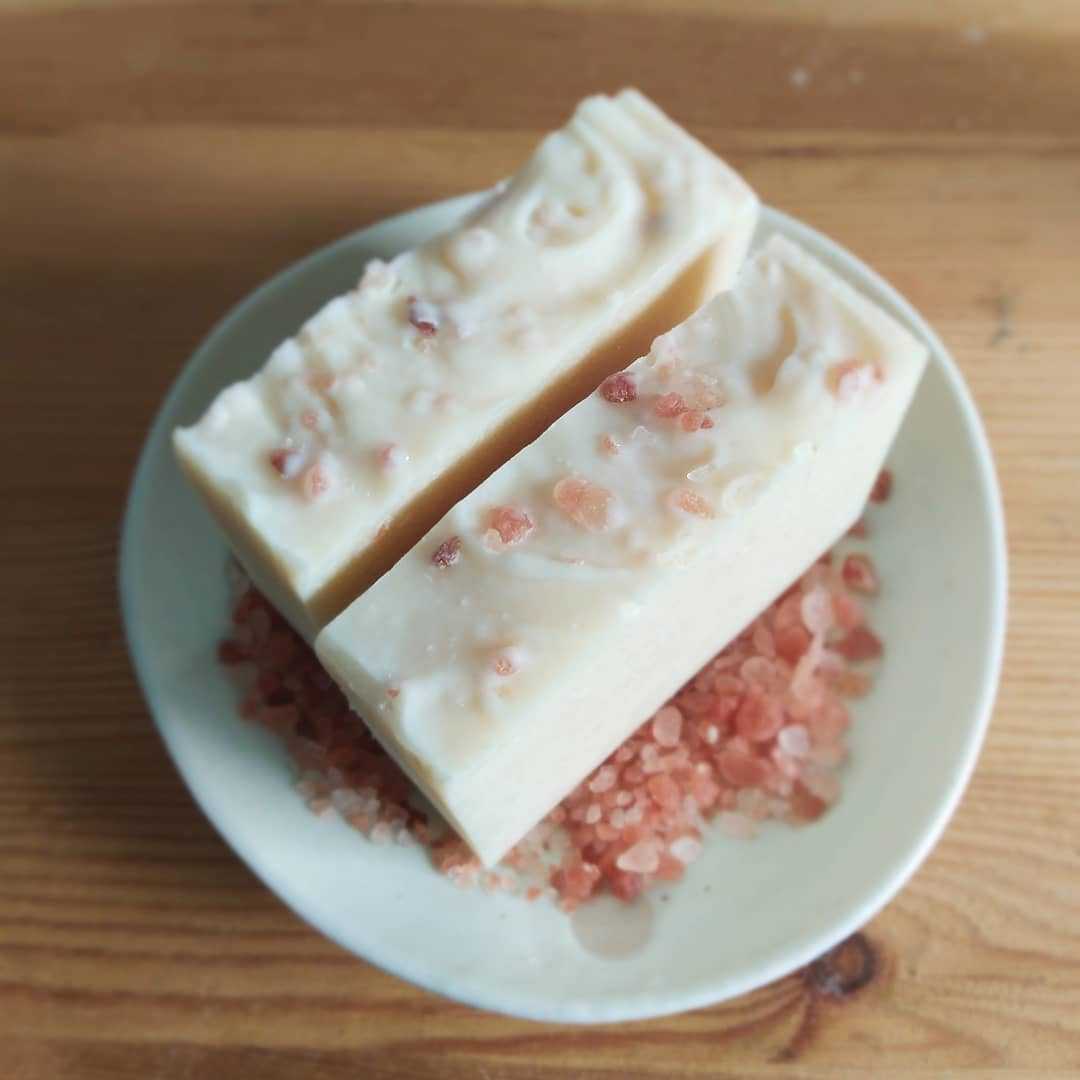 สบู่เกลือหิมาลัย  Himalayan Salt Soap