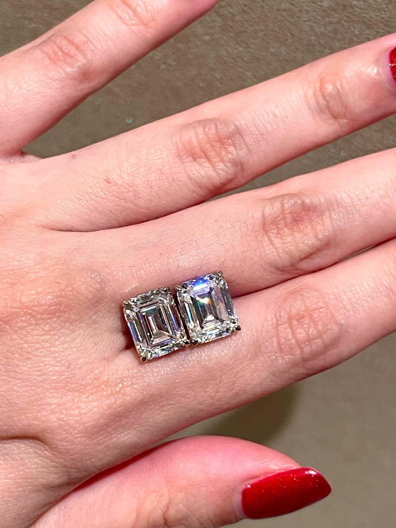 พร้อมส่ง 1.5 carat emerald diamond ต่างหู