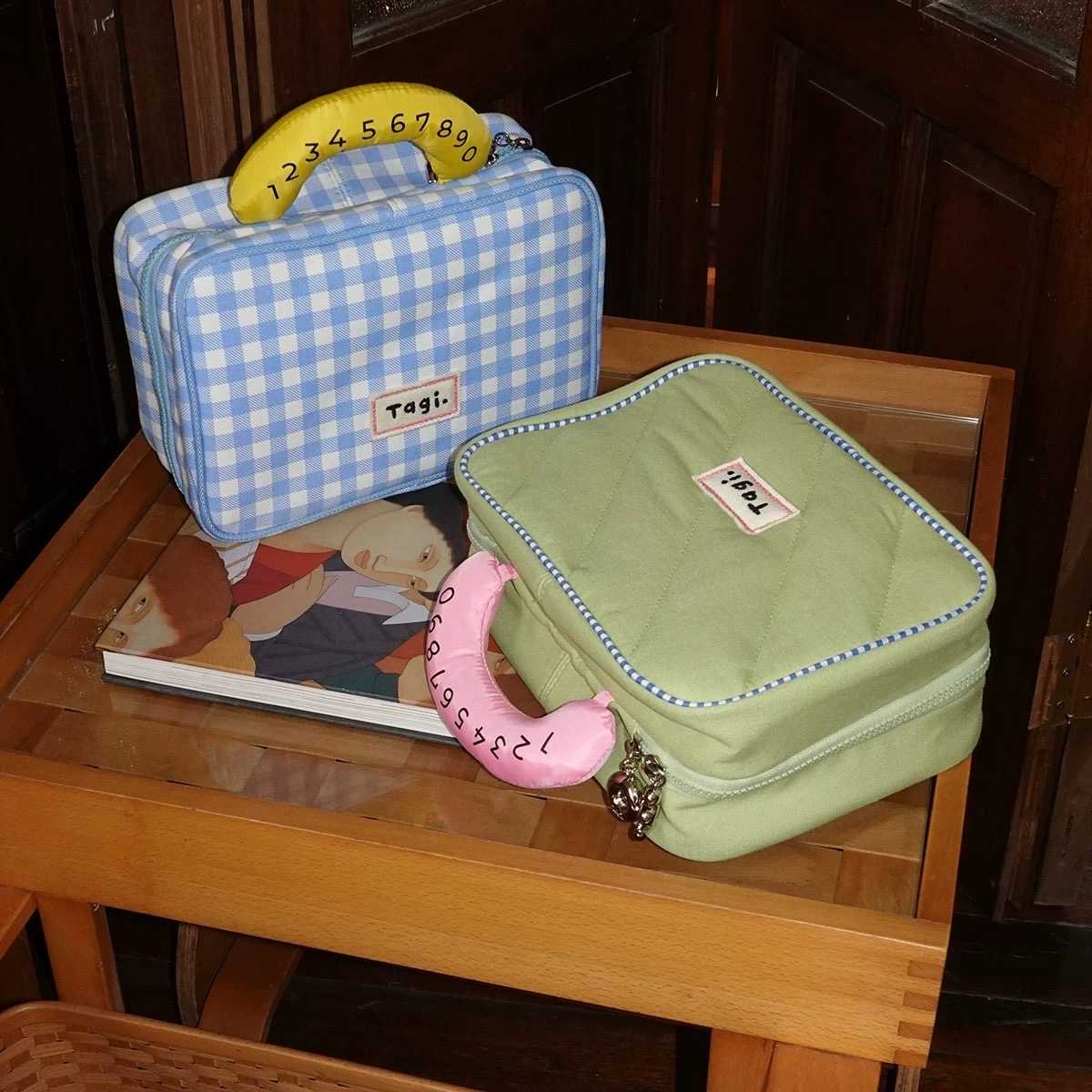TAGi |Hotdog call me hook storage bag (preorder 7-14 days)