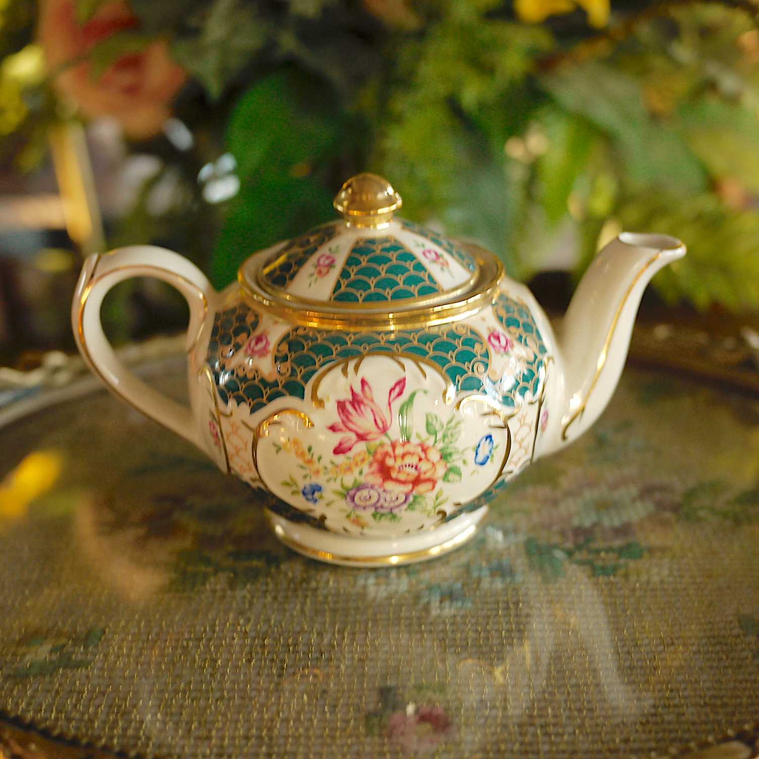 Sadler Teapot Heirloom Collection