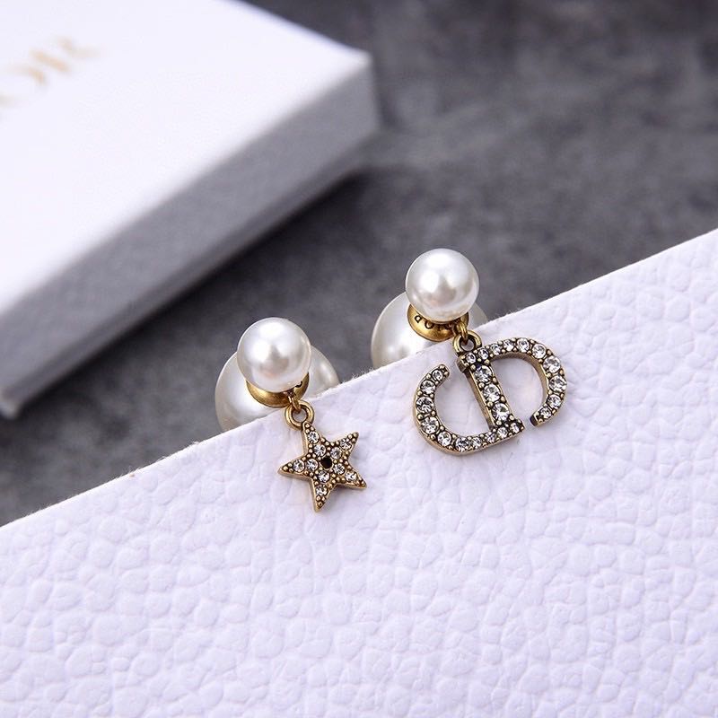 ต่างหู Dior ห้อยดาวสีแอนทรีค (ท็อป)