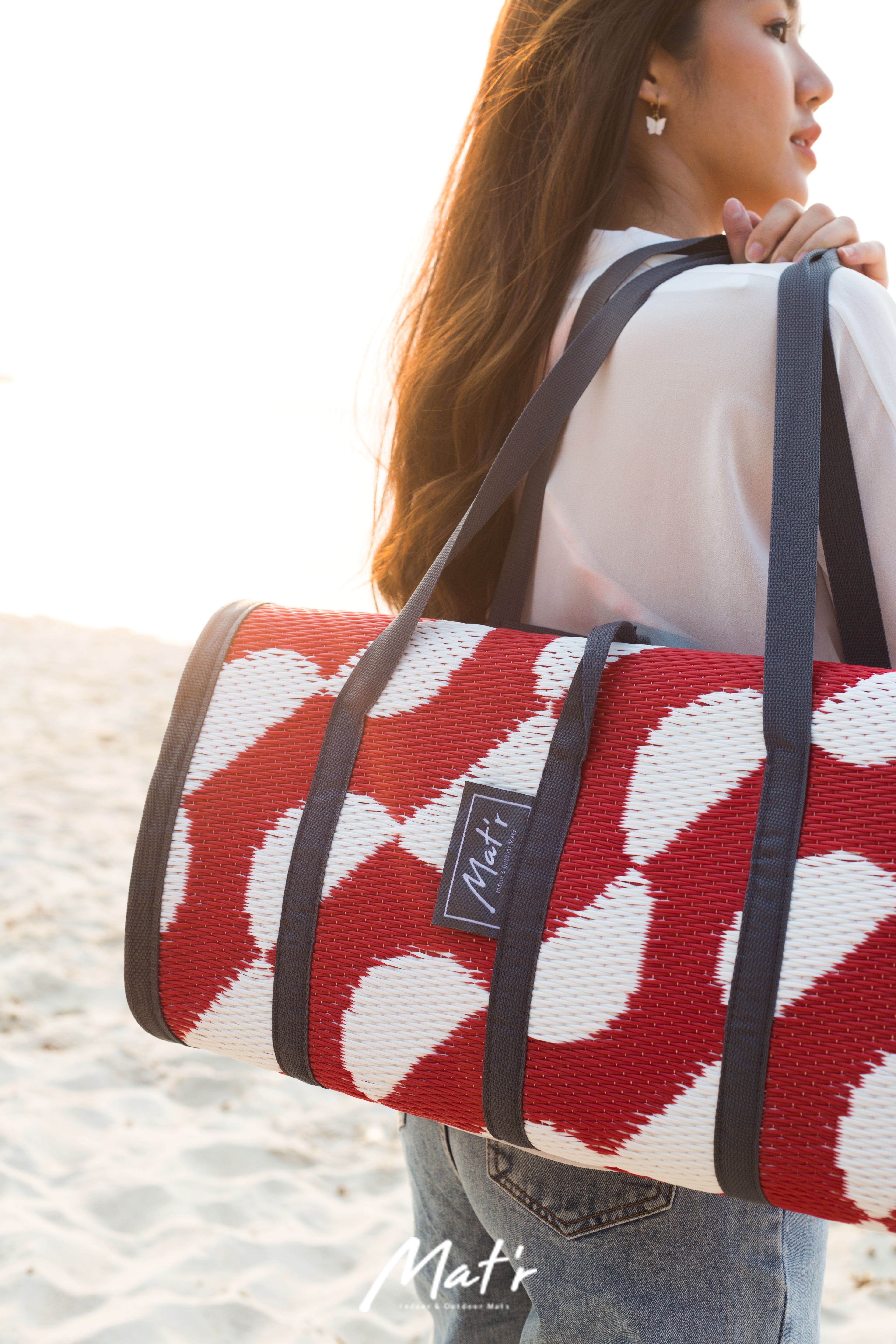 Mat-er เสื่อพับพกพา  Wave ลาย Red-White