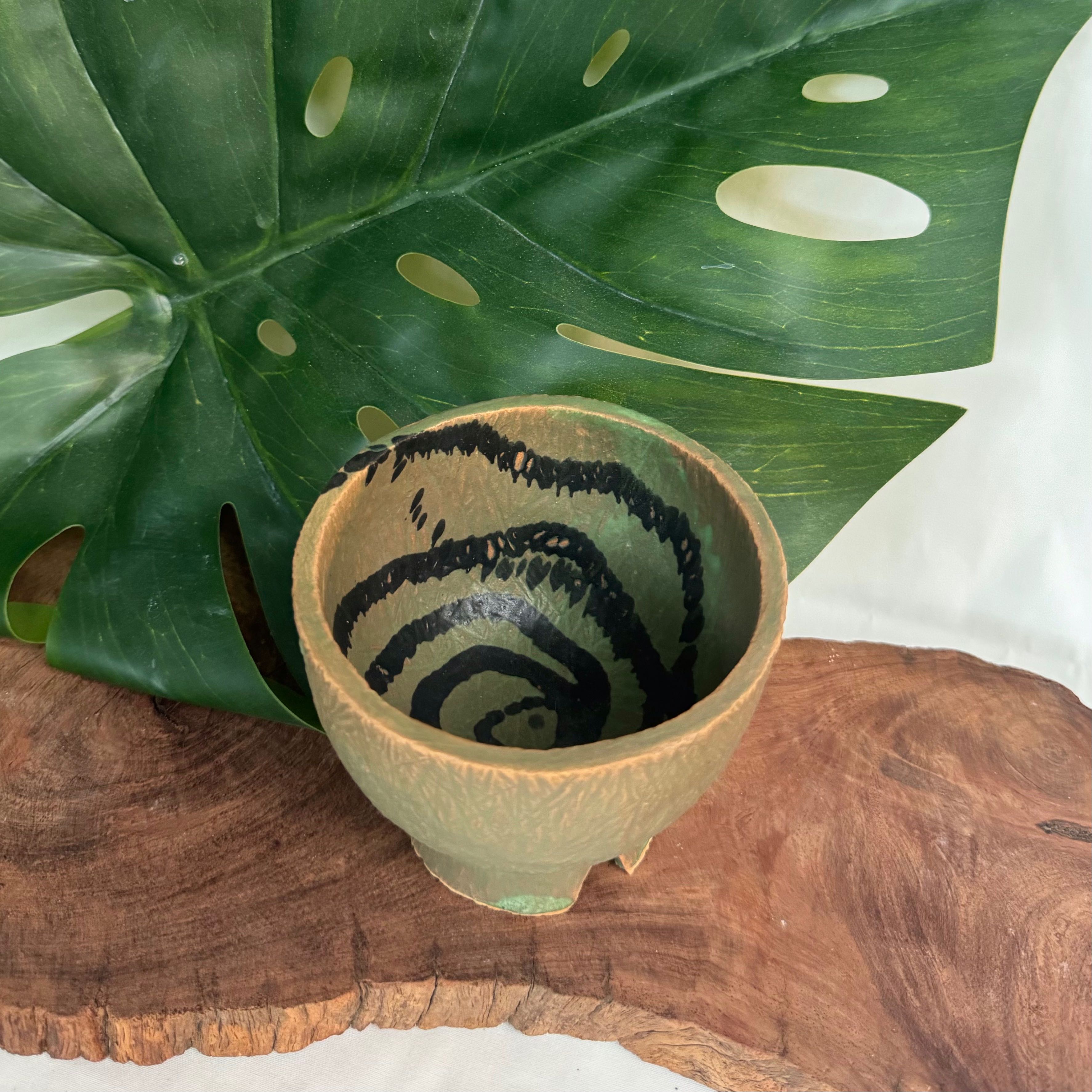 Green pot