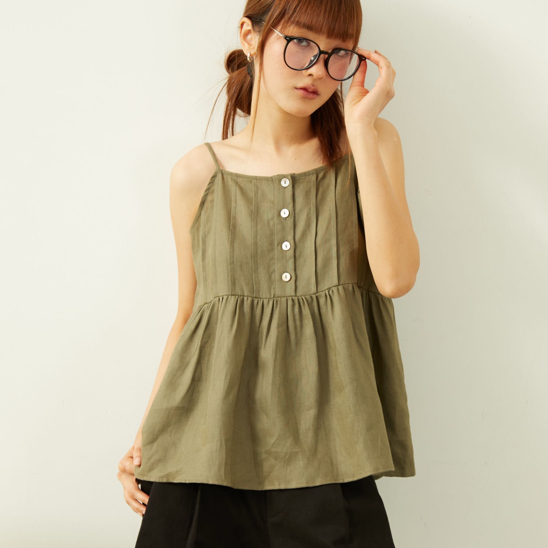 เสื้อสายเดี่ยวผ้าลินิน - สีเขียวมะกอก