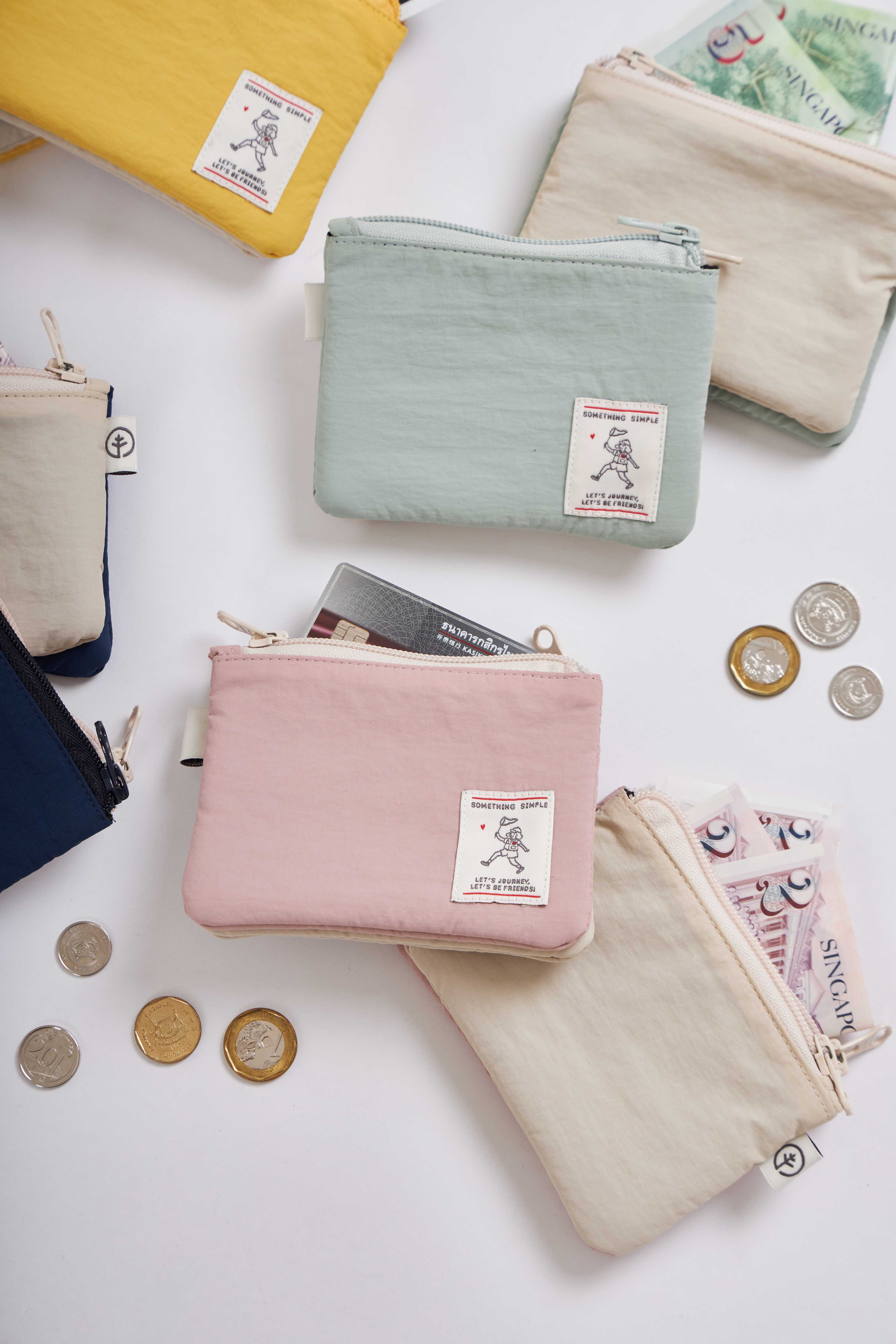 PITA - Nylon card and coin purse กระเป๋าใส่บัตรและเหรียญทำจากผ้าไนลอน