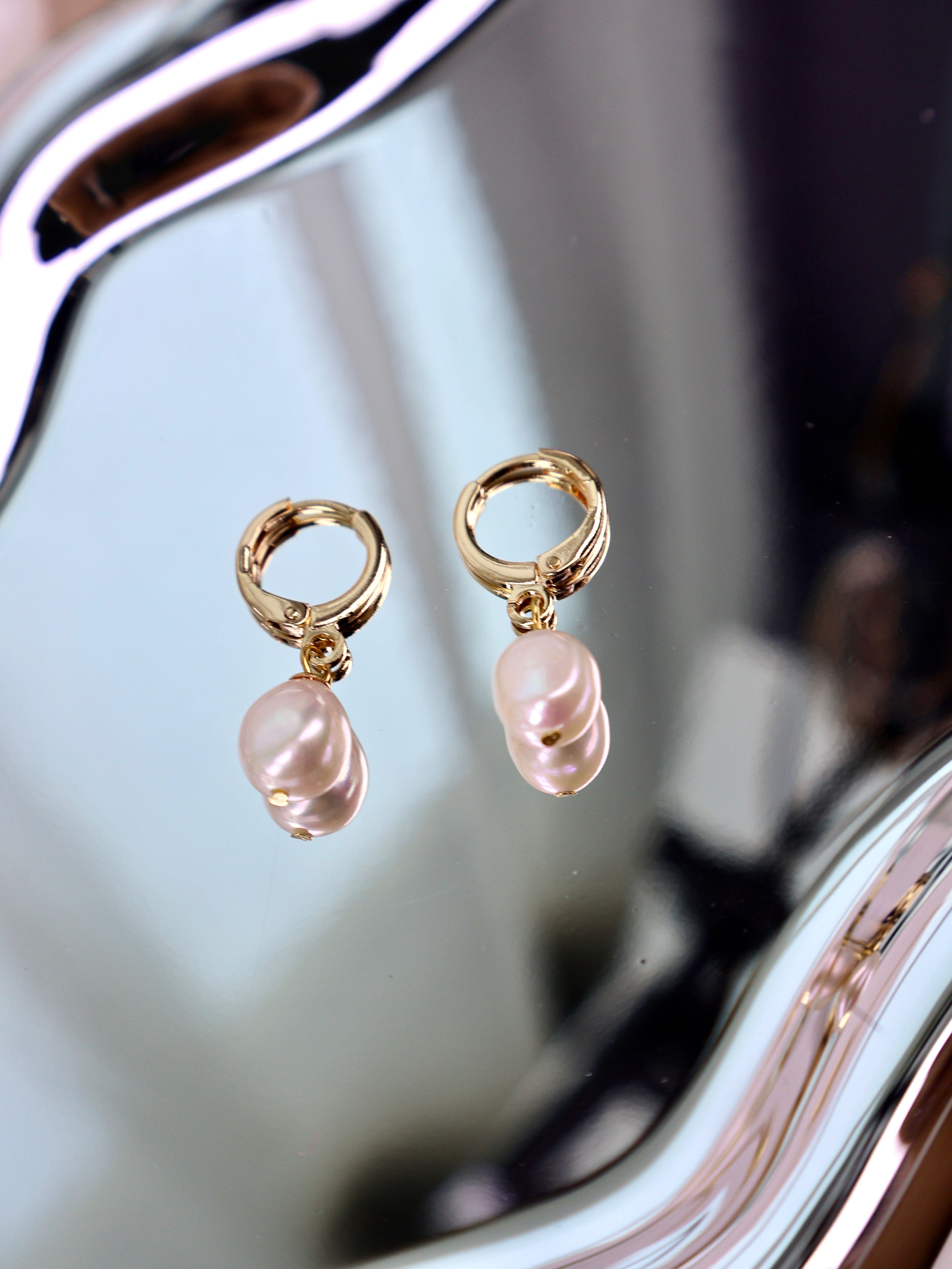 A2 ไข่มุกแท้ทรงบาโรก รุ่น Parisian Drop เงินแท้S925 ชุปทอง18k
